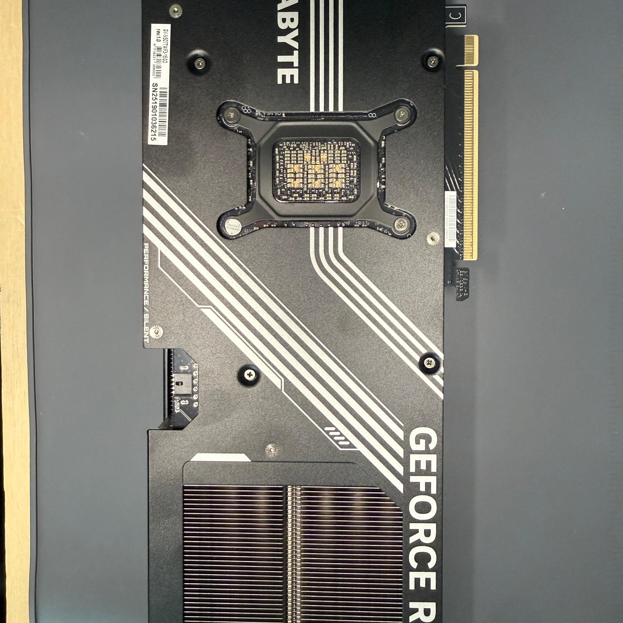 GIGABYTE - NVIDIA GeForce RTX 5070 Ti WINDFORCE SFF 16G GDDR7 PCI Express 5.0 Graphics Card
