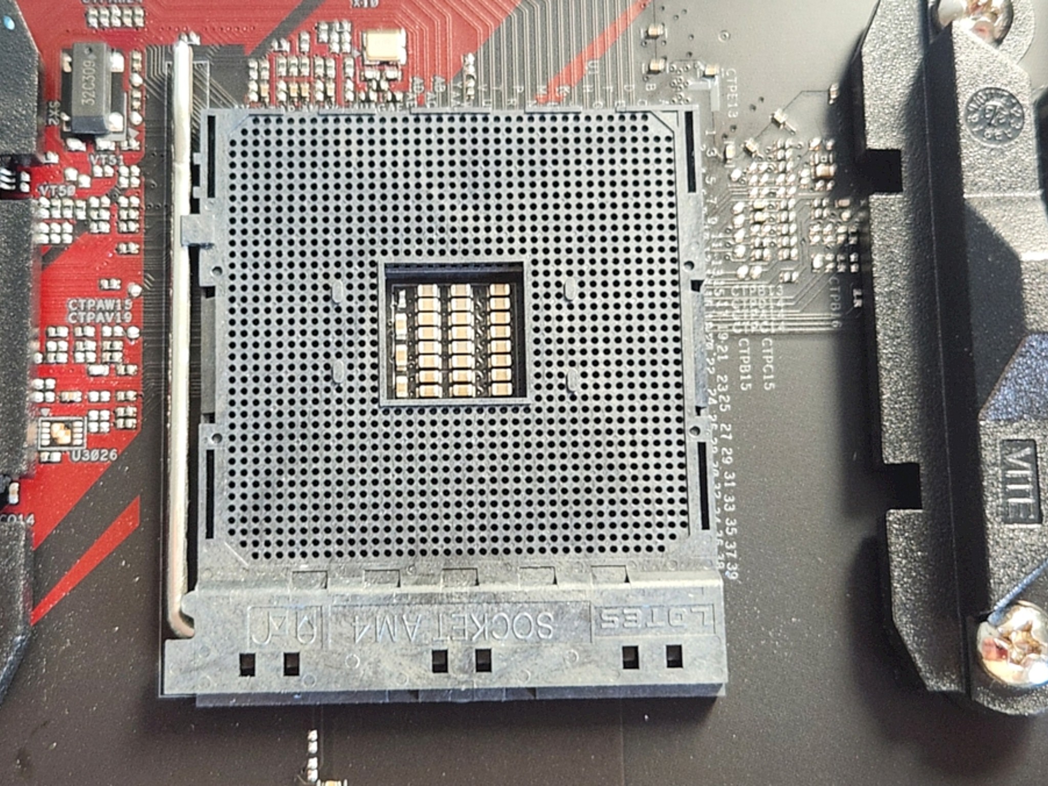 ASrock B550 PG Velocita + Intel AX210 Wifi 6E card + Asus Wifi 6E antenna