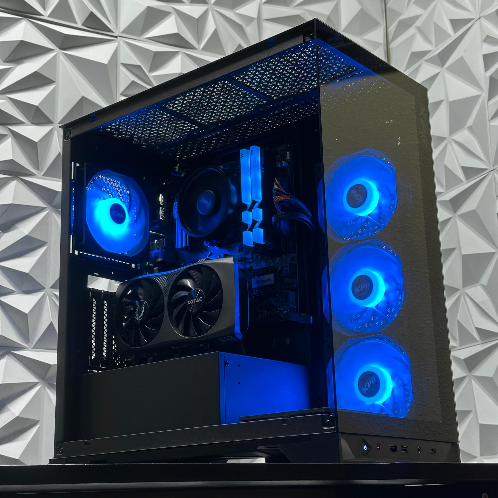 RTX 4060 / Ryzen 5 5500 / 16GB 3600MHz Ram / 512GB SSD / B550 / 600w / windows 11