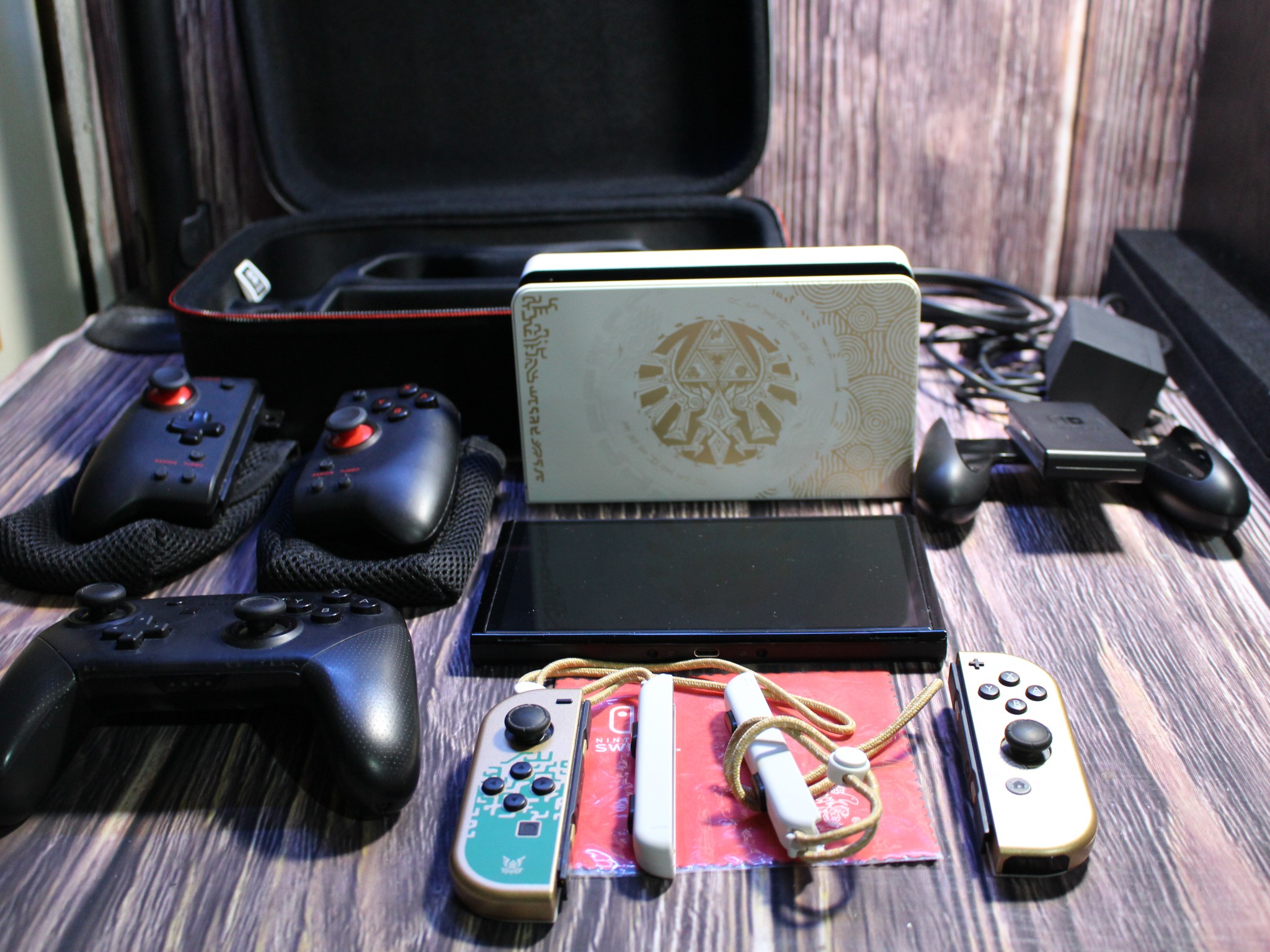 Nintendo Switch OLED The Legend of Zelda: Tears of the Kingdom