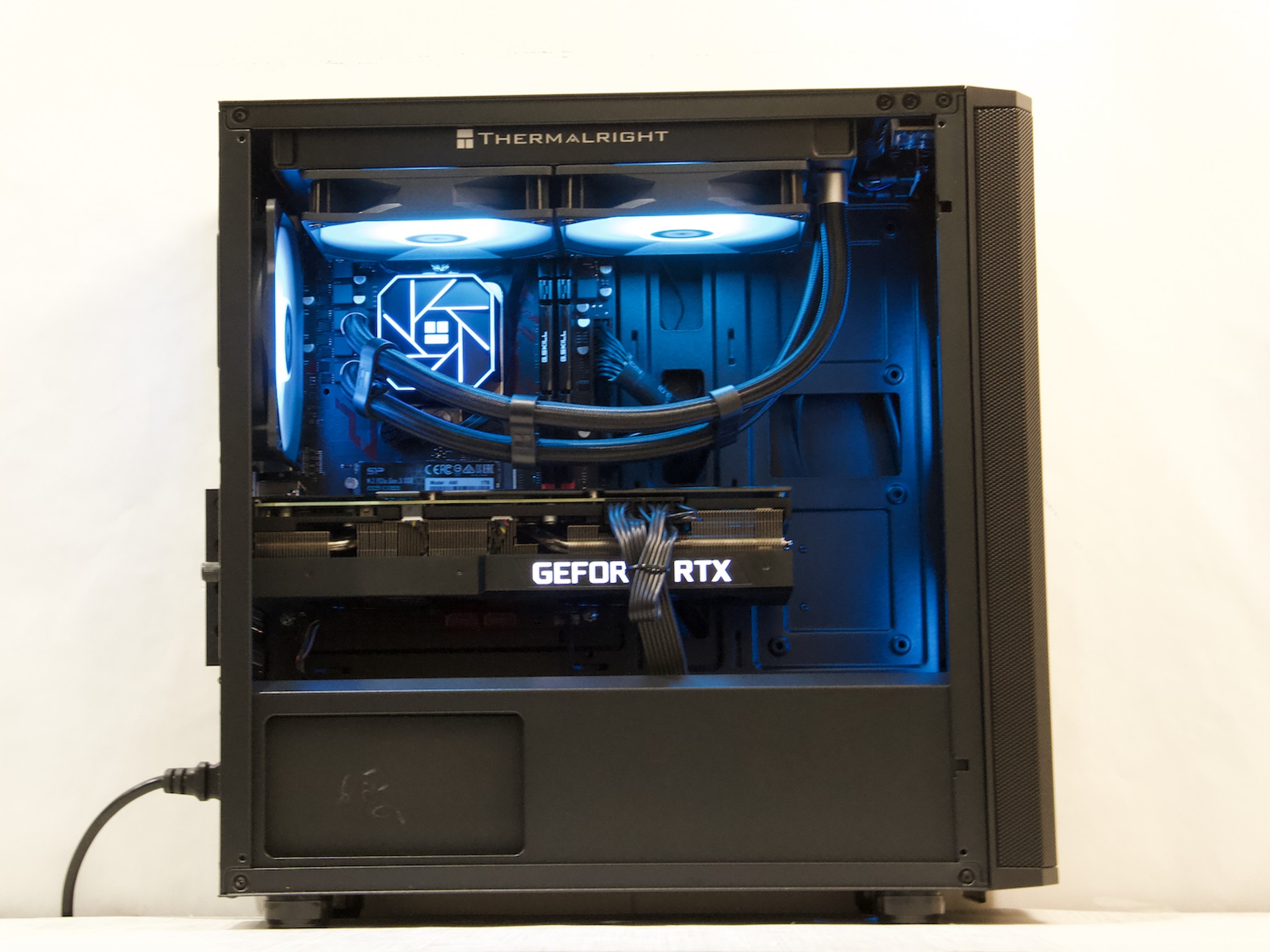 RTX 3080, Ryzen 7 5700X, 32GB DDR4, 1TB NVMe SSD, WiFi - 1440p Gaming PC