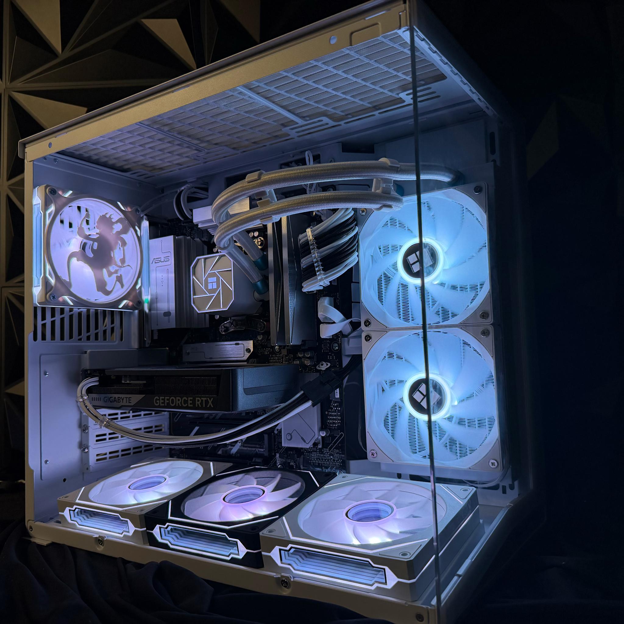 🏴‍☠️ Luffy Gear 5 🏴‍☠️ Ryzen 5 9600X|  RTX 5060| 32 GB DDR5| 1 TB NVMe