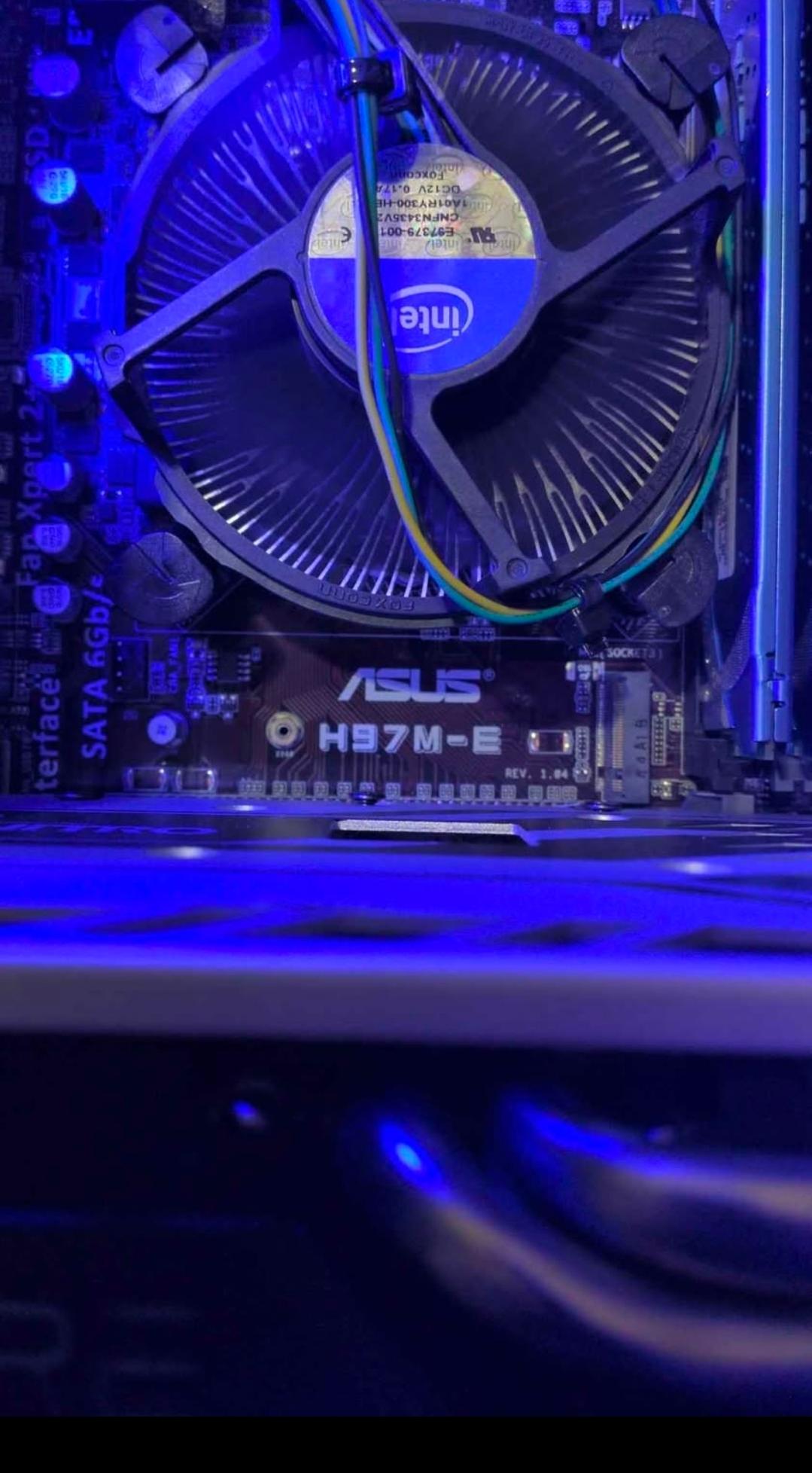 Custom Gaming PC Build
