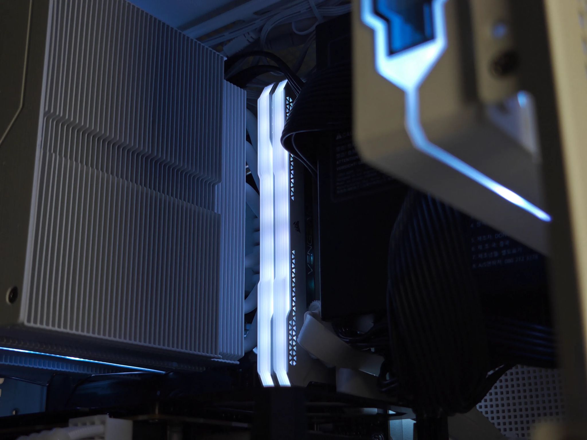 Ryzen 9 5900X, RTX 4060, 32GB DDR4, 1TB NVMe | Custom Mini ITX Gaming PC