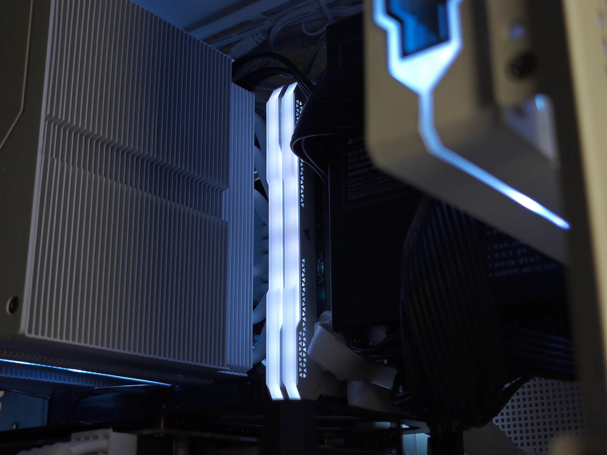 Ryzen 9 5900X, RTX 4060, 32GB DDR4, 1TB NVMe | Custom Mini ITX Gaming PC