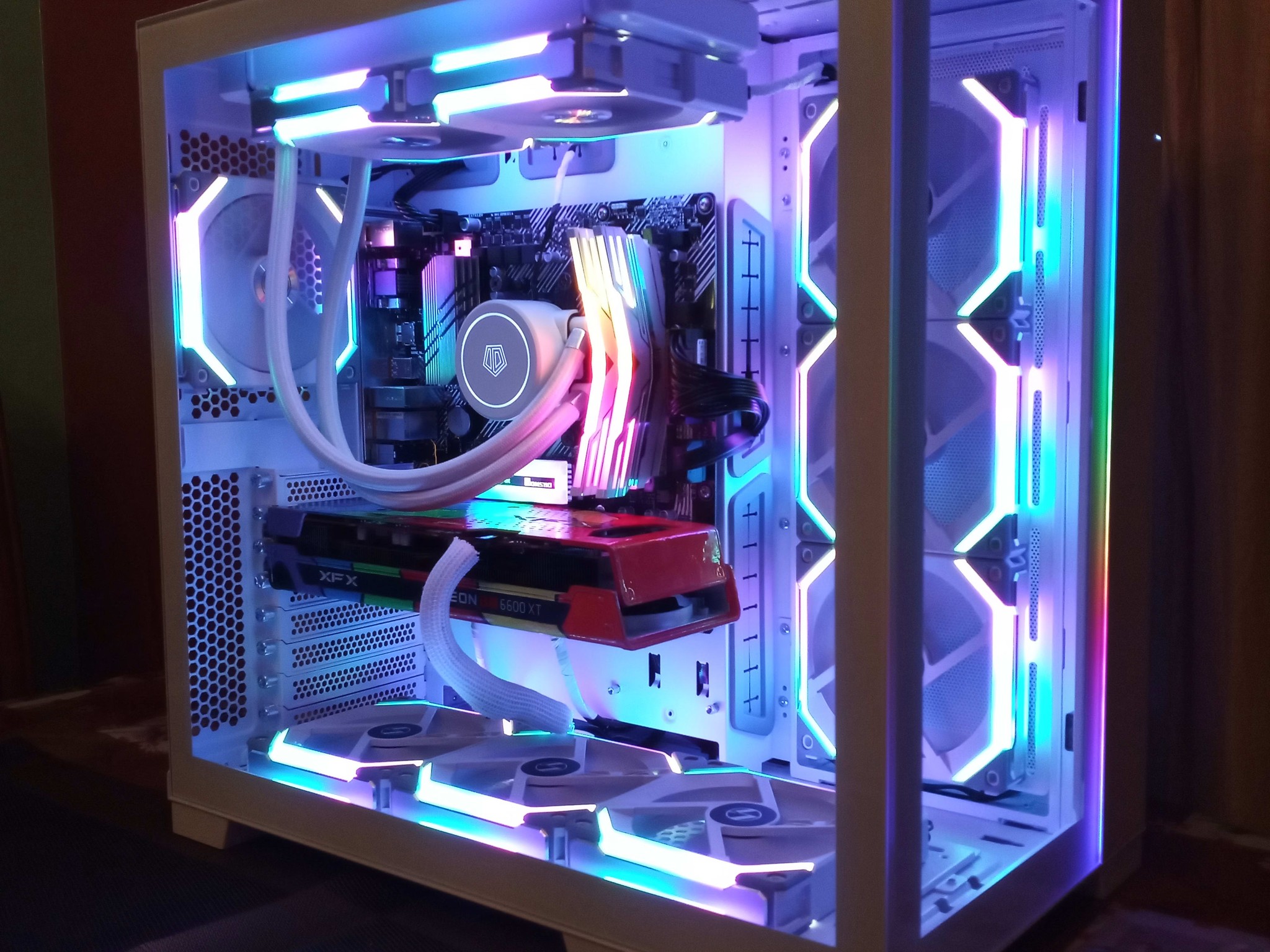 ICEBERG🧊| Ryzen 5600 & RX 6600XT Gaming/Streaming PC