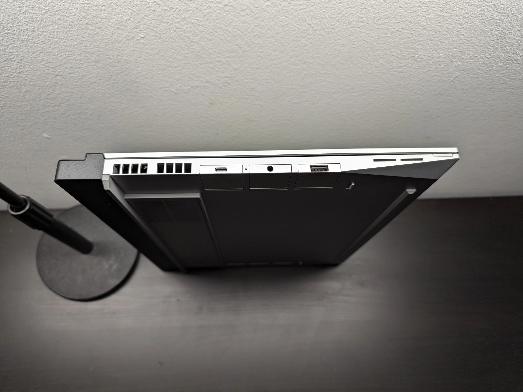 Framework Laptop 16 (Like New) - Ryzen 7 7840HS, 32GB RAM, 1TB SSD, RX7700S