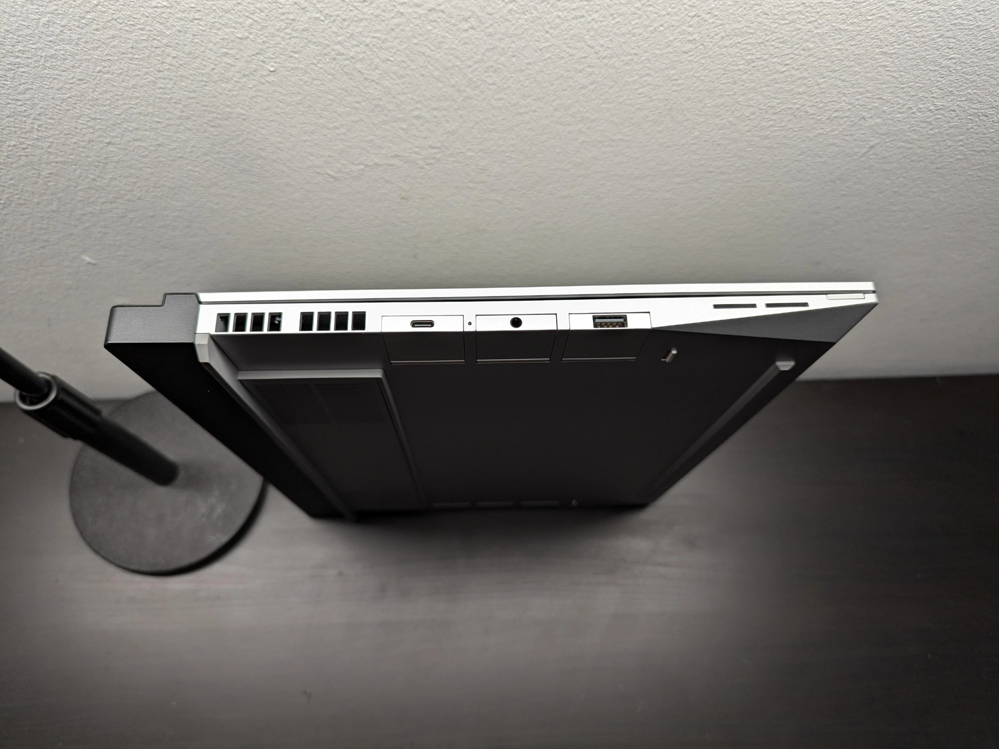 Framework Laptop 16 (Like New) - Ryzen 7 7840HS, 32GB RAM, 1TB SSD, RX7700S