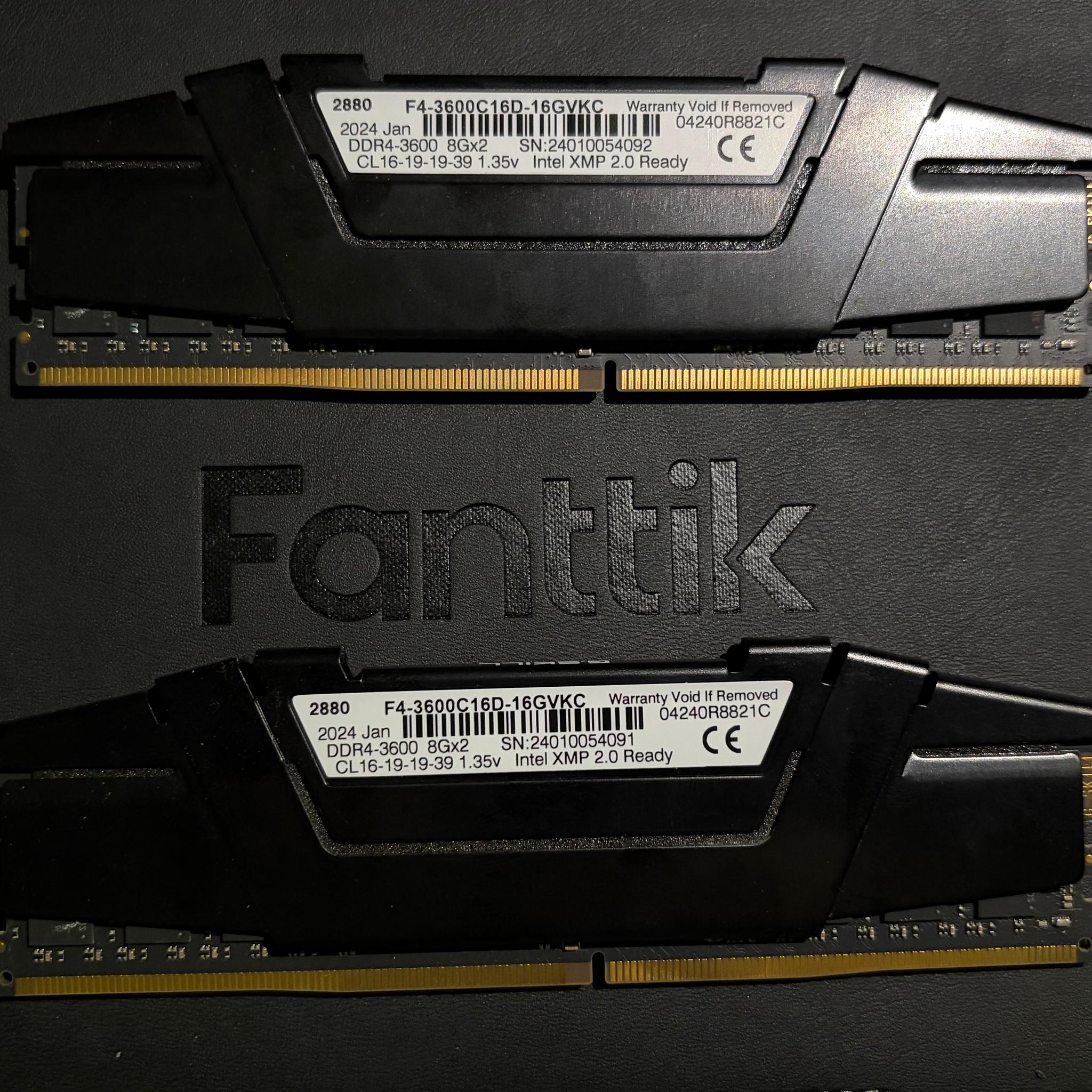 G.SKILL RipjawsV DDR4 16GB (2x8GB) 3600MT/s CL16-19-19-36
