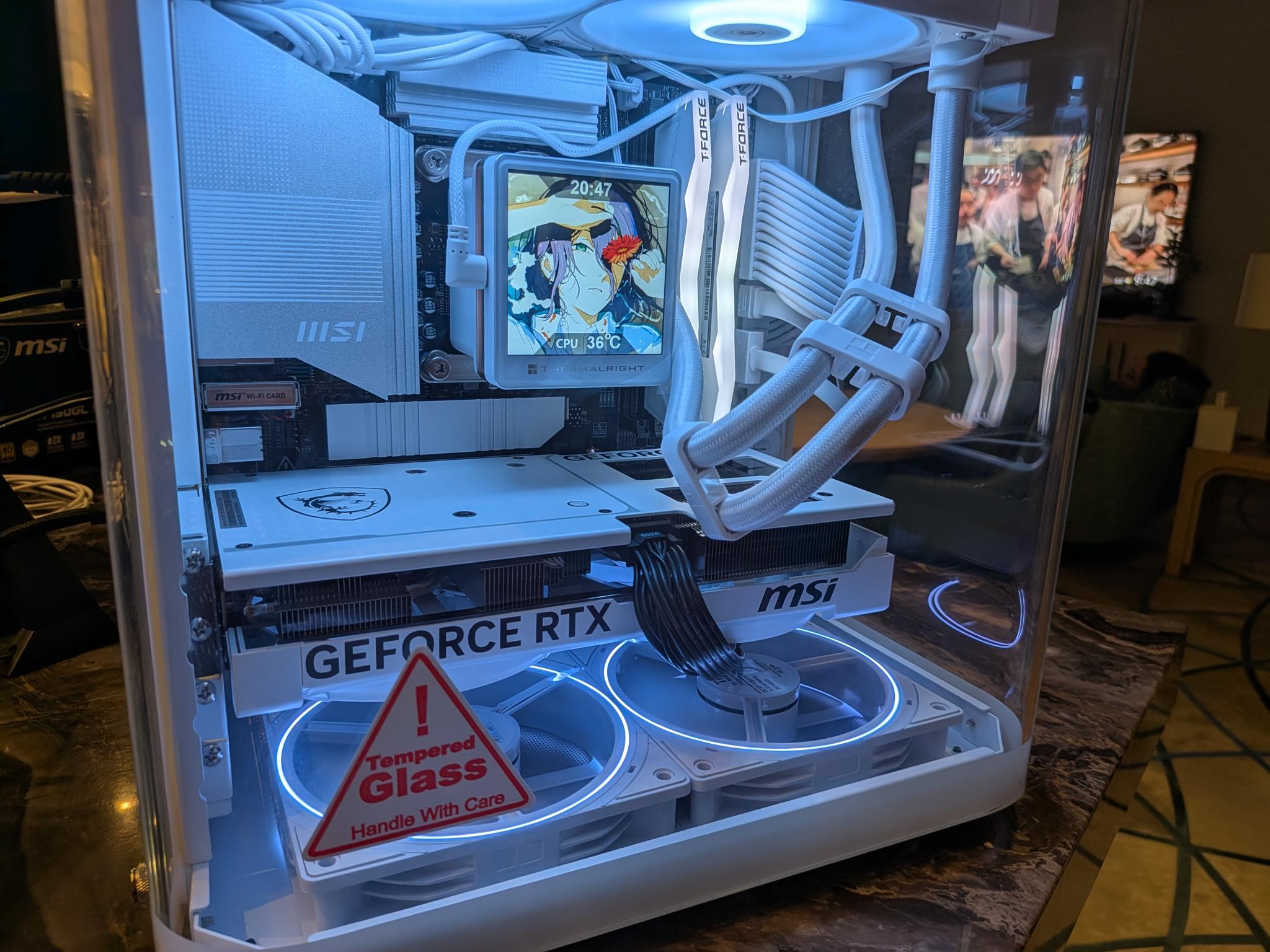 Bomb Devil Ice - RTX 5070, Intel Core Ultra 7 265K, 32 GB DDR5, 2 TB Gen 5 NVME, RGB, Liquid Cooled