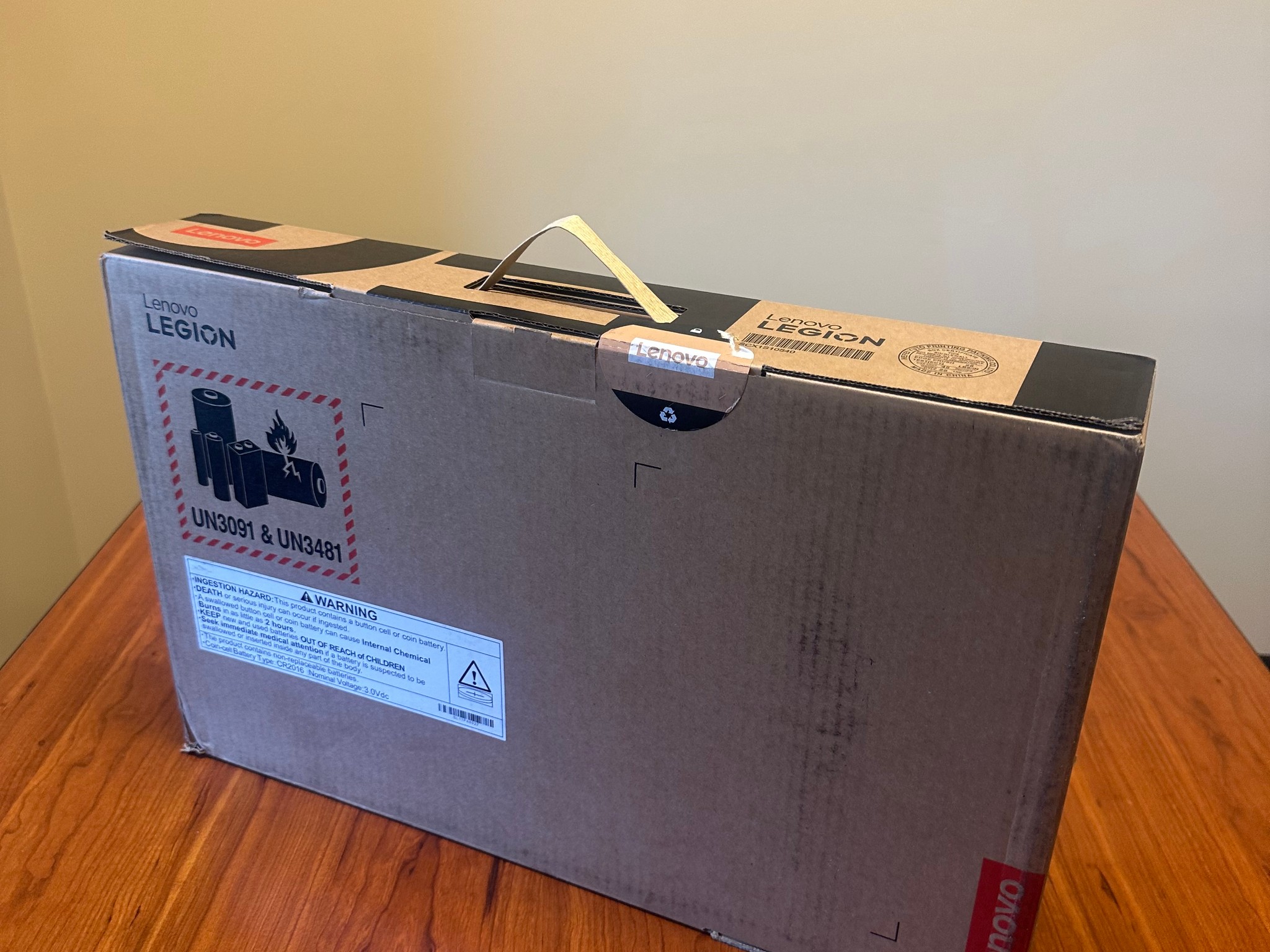 Lenovo Legion 5i Gen 10 Intel (15") with RTX™ 5060 165hz 1440p OLED,