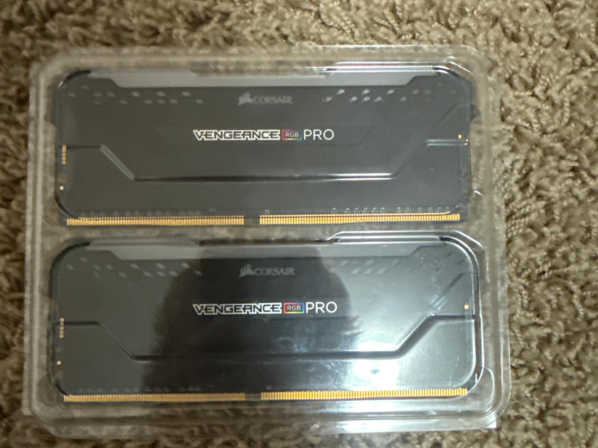 Corsair Vengeance RGB Pro 32GB (2×16GB) DDR4 RAM – Open Box