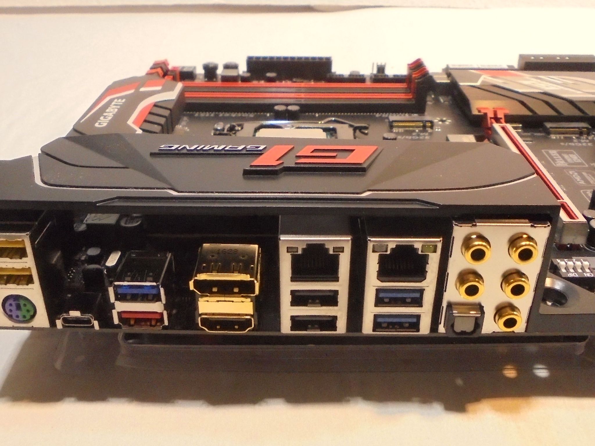 Gigabyte GA-Z170X-Gaming 6/Intel I7-6700K/16GB Asus Aura Ram/Original box