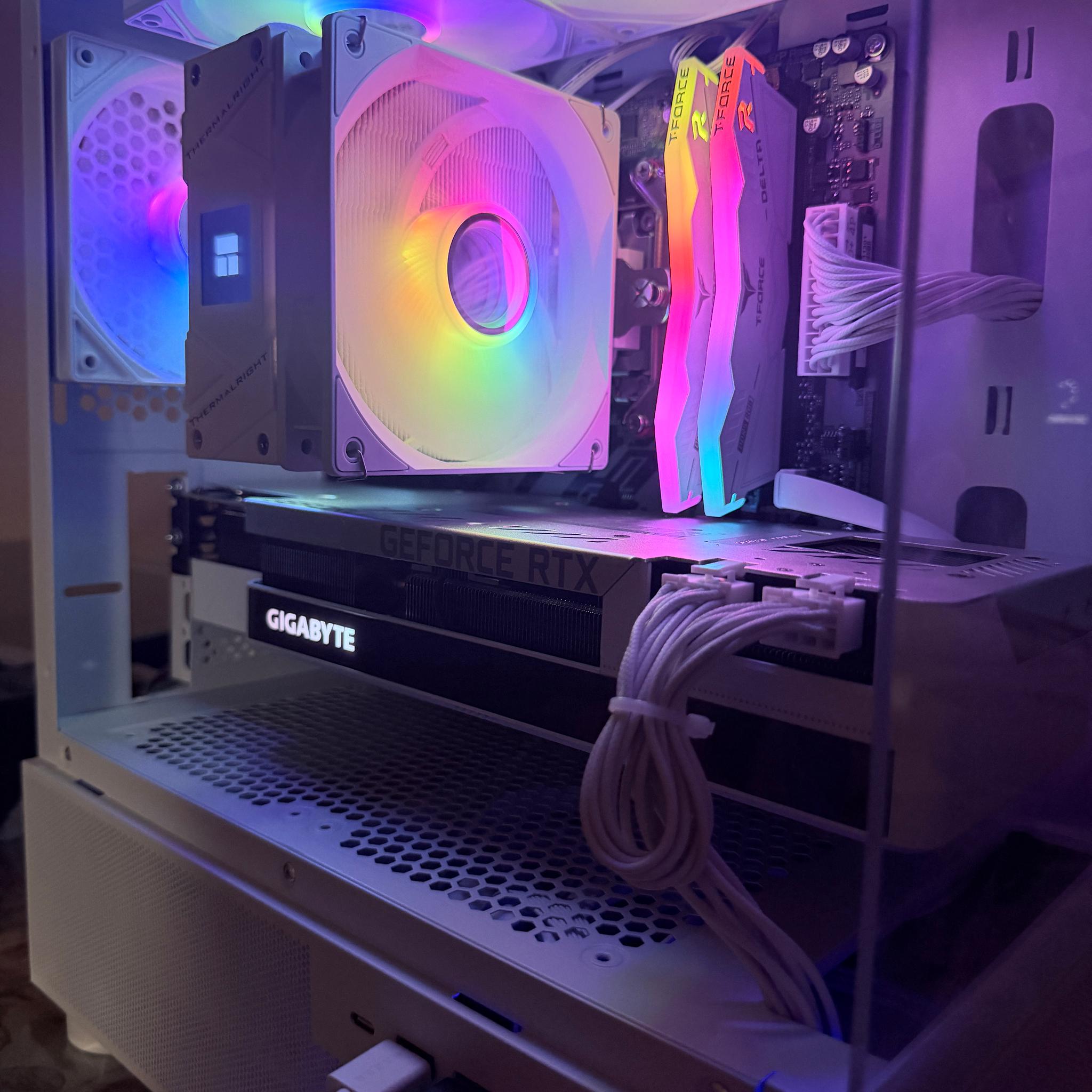 WHITE 3080 Gaming PC | RTX 3080 | 16GB DDR5 | 9600x | 1TB Storage | LCD DISPLAY Cooler