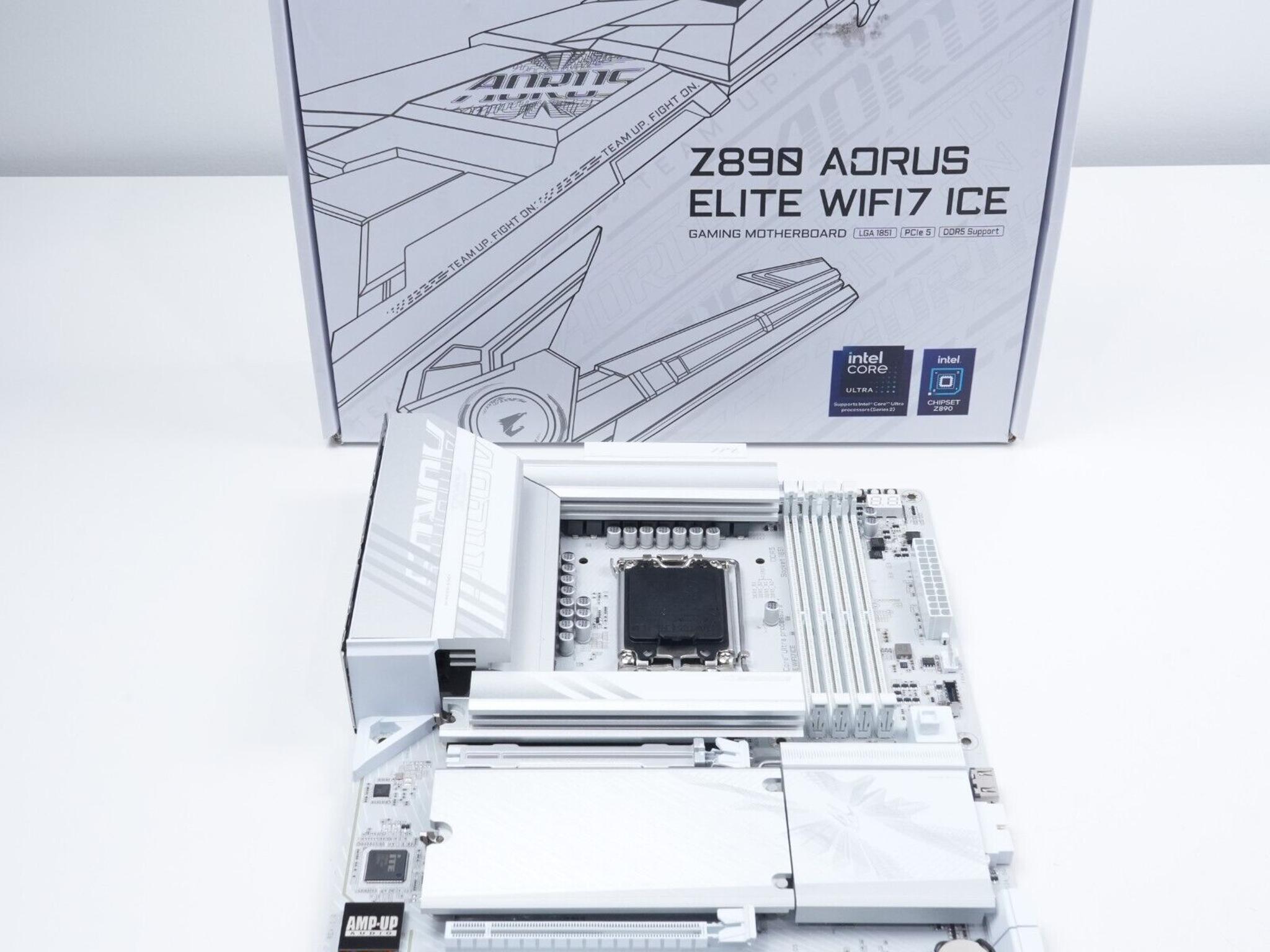 GIGABYTE INTEL Z890 AORUS ELITE WIFI7 ICE/GAME BUNDLE New!
