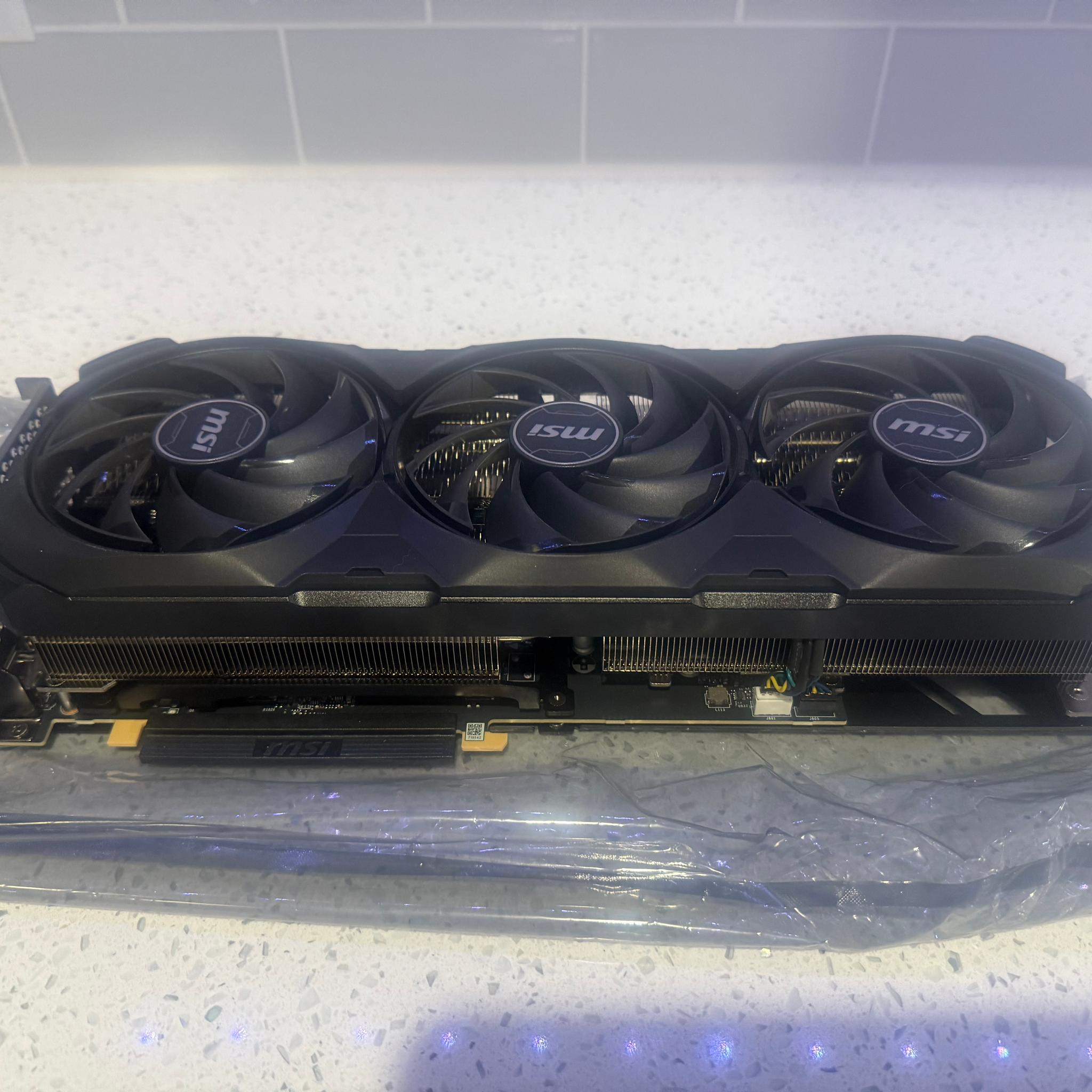 Msi GeForce 4070Ti super ventus 3x black OC - 16gb
