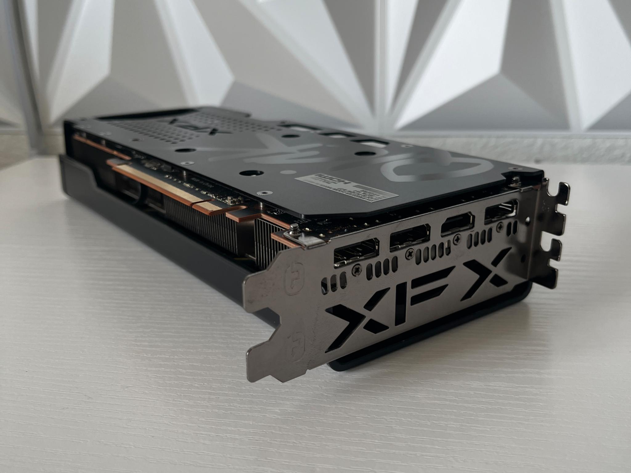 XFX Speedster Radeon RX 6600 XT 8GB