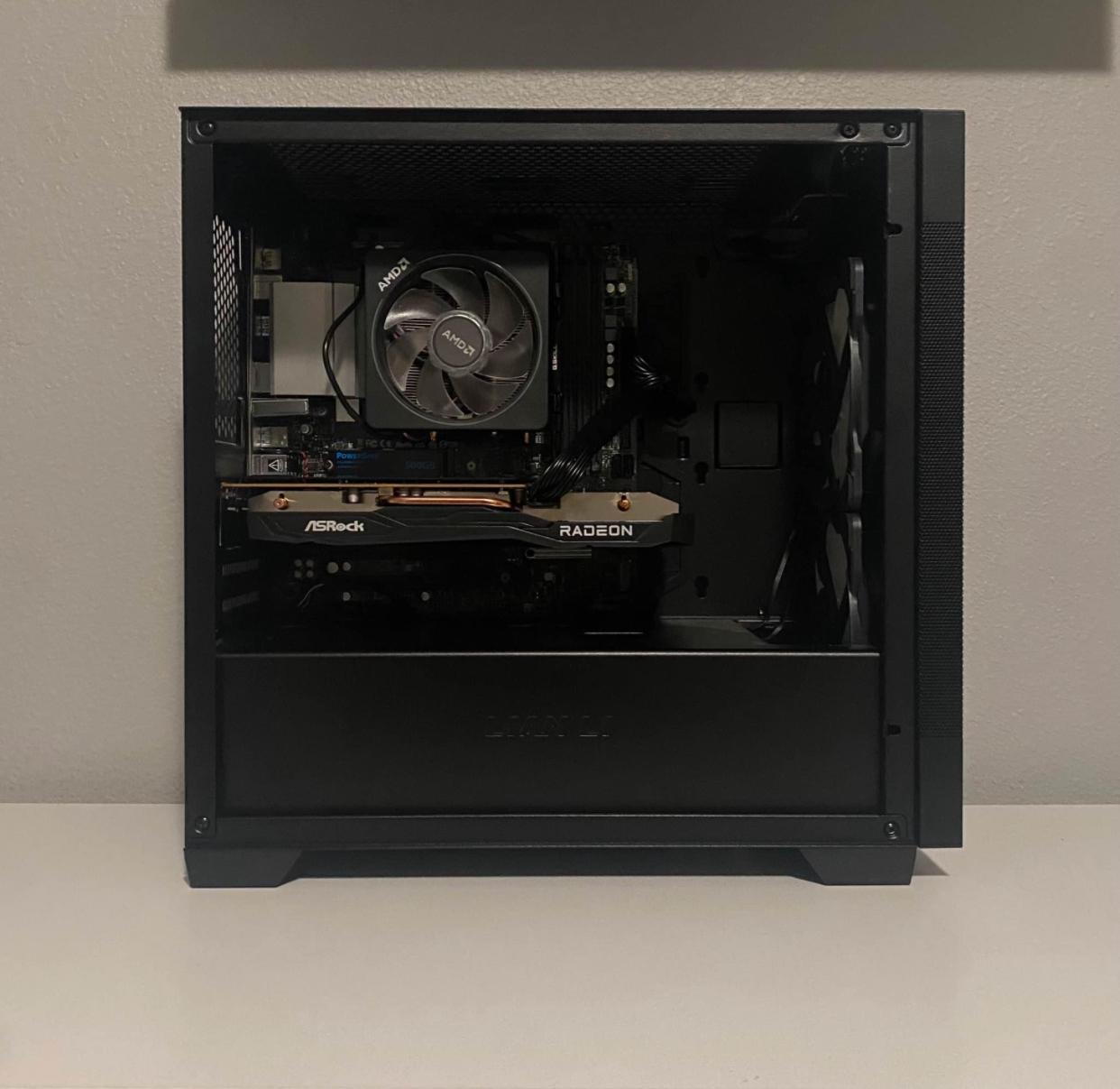 High End All Black Gaming Pc (5800x3D RX 7600 16GB RAM WIFI)