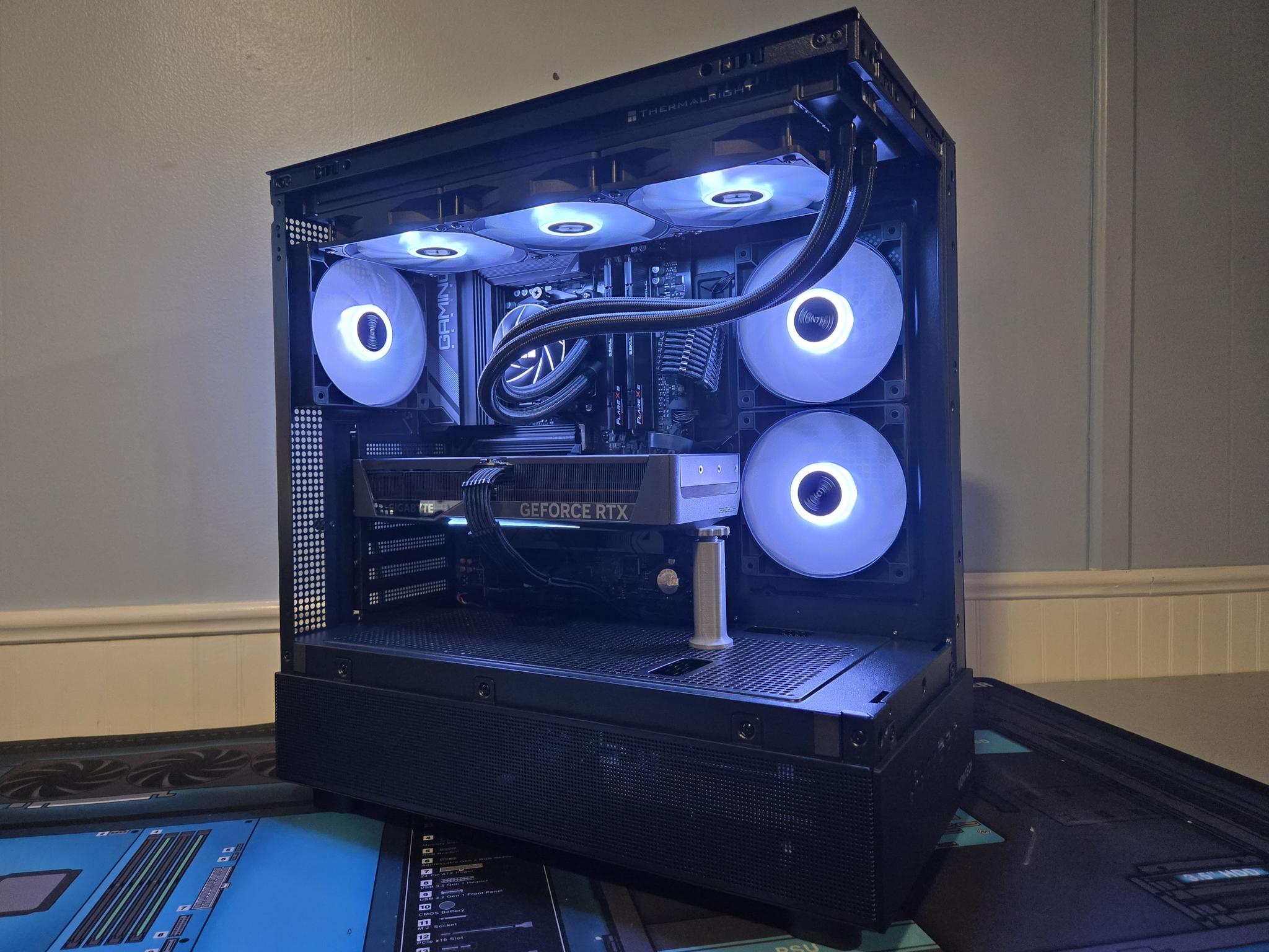 ⚫🩶Black/Silver 1440p PC🖥️ |7700X| RTX 5070|32gb DDR5|1tb NVME| Wifi/BT| Win 11 Pro| Free Shipping!
