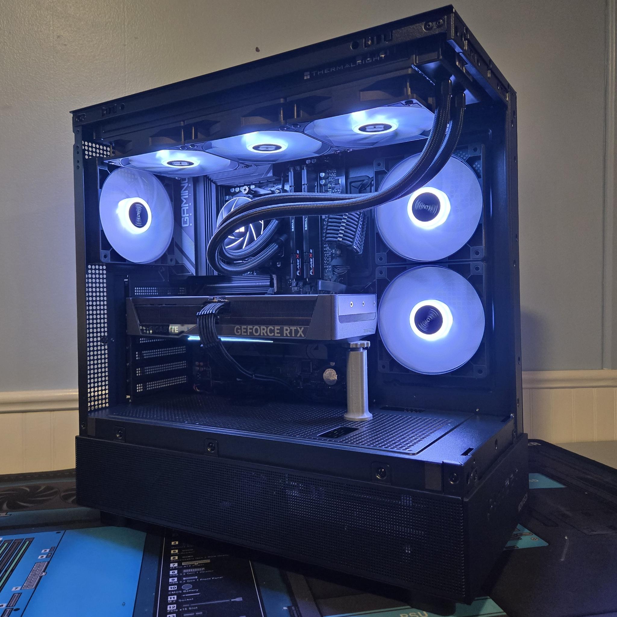 ⚫🩶Black/Silver 1440p PC🖥️ |7700X| RTX 5070|32gb DDR5|1tb NVME| Wifi/BT| Win 11 Pro| Free Shipping!