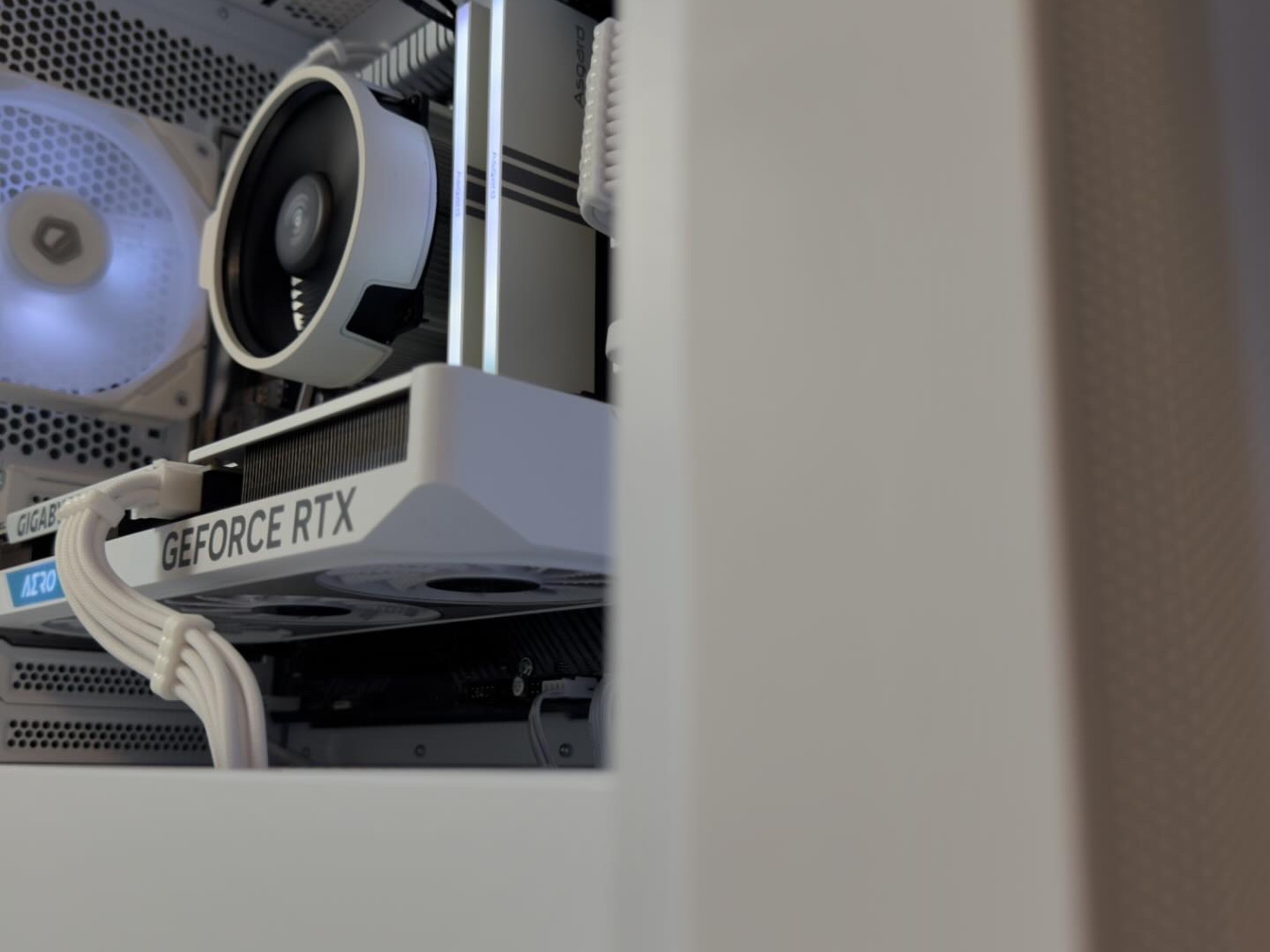 🧊FROST🧊 Gaming PC | AMD Ryzen 5 3600 | 16GB DDR4 | RTX 4060 | 1TB m.2 SSD | Win11 PRO | Wi-Fi