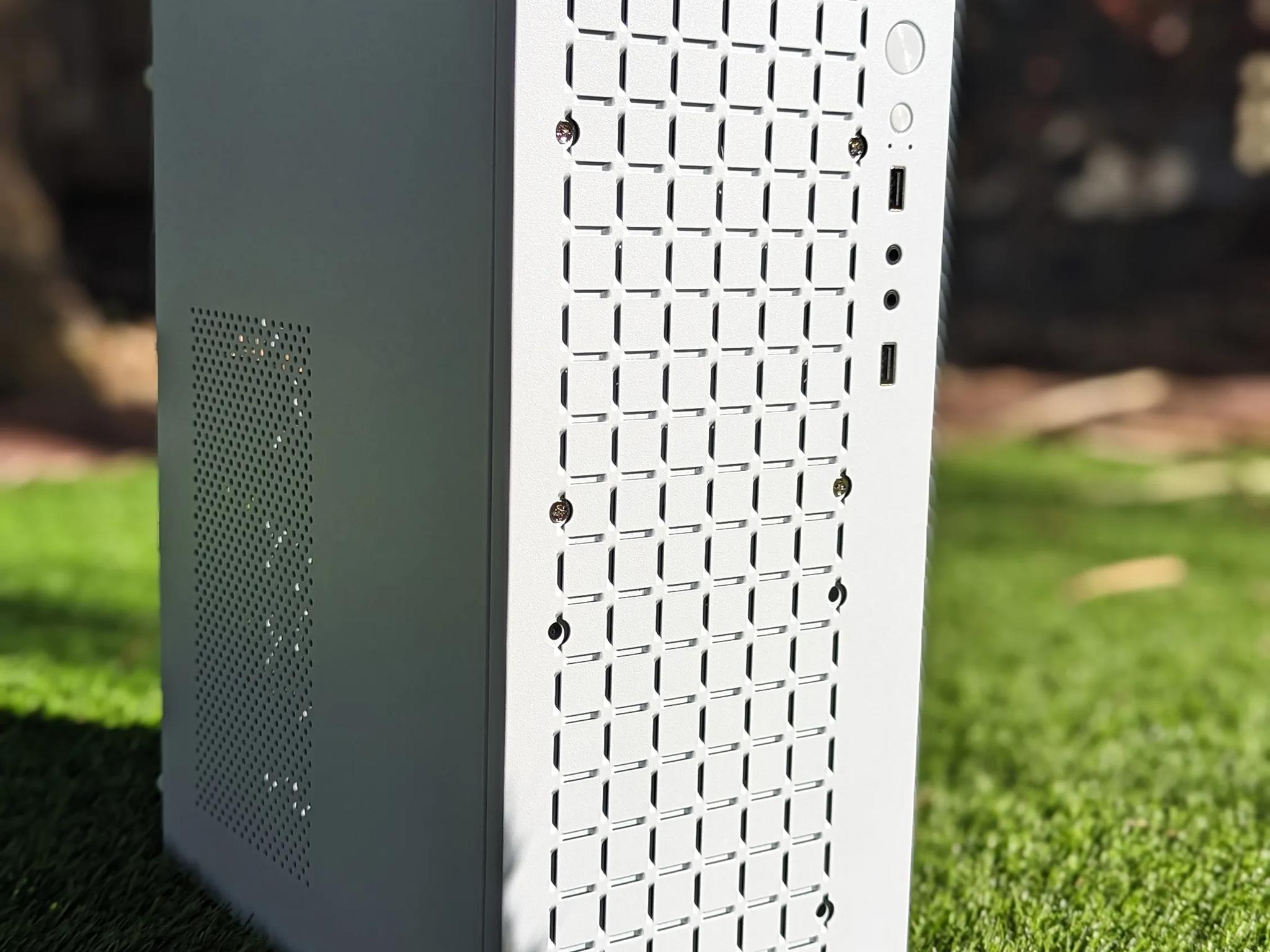 Tiny But Mighty GTX 1070 Ti 16GB RAM 512GB NVMe SSD