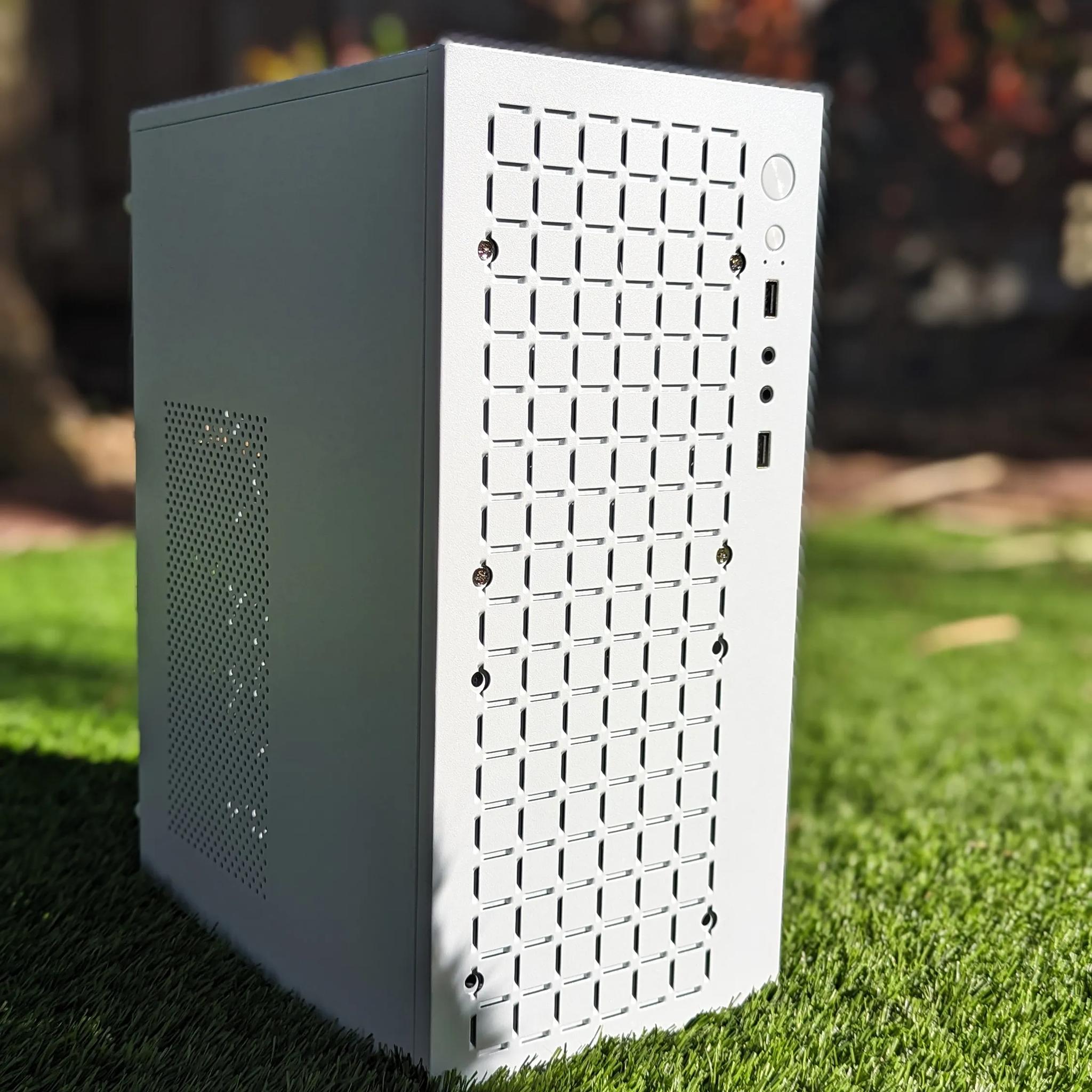 Tiny But Mighty GTX 1070 Ti 16GB RAM 512GB NVMe SSD