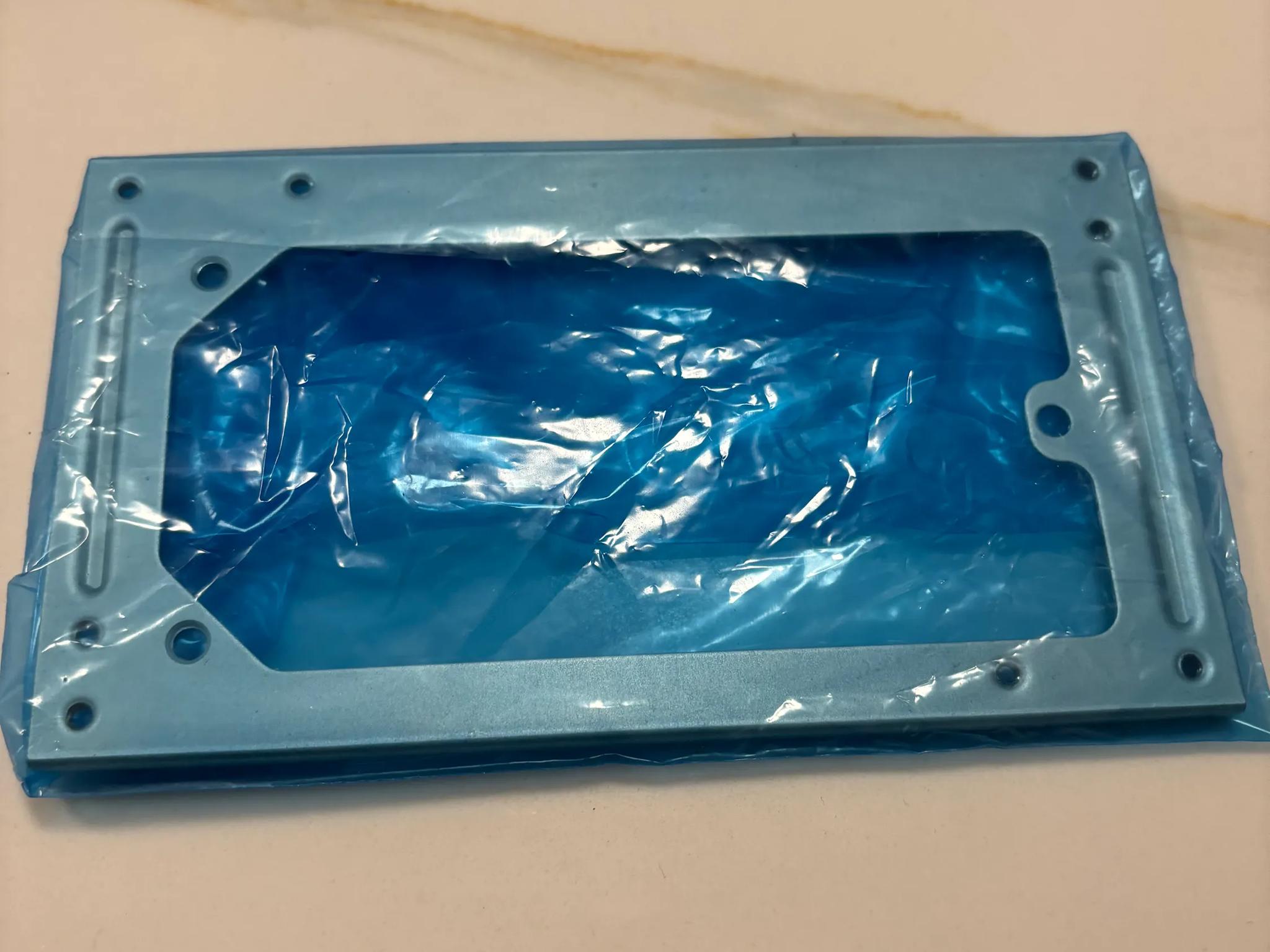 SFX Silverstone SX600-G Power Supply w/ FREE short cable kit