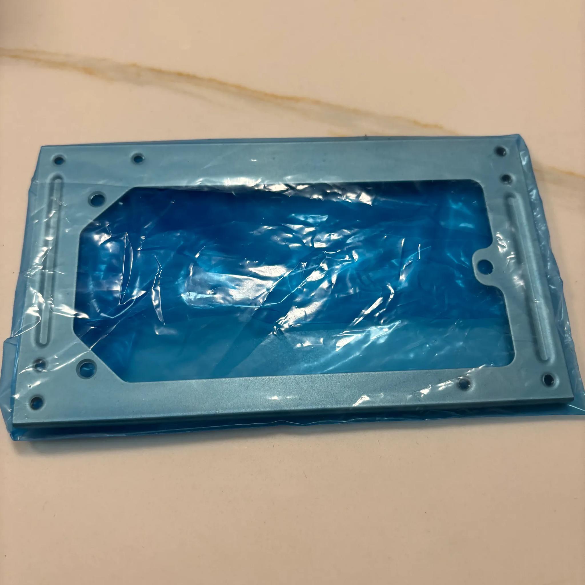 SFX Silverstone SX600-G Power Supply w/ FREE short cable kit