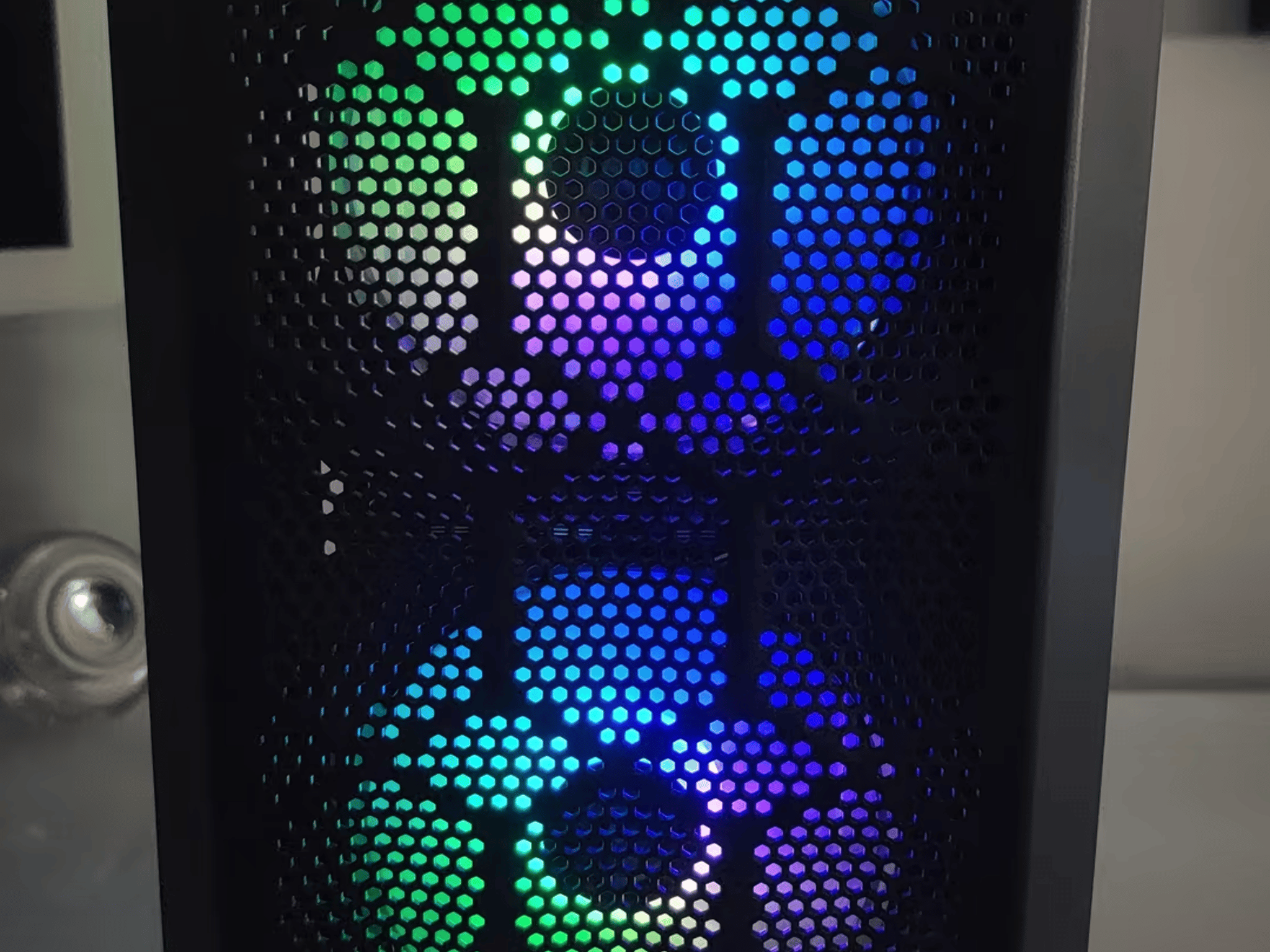 Starter Gaming PC - Ryzen 5 2600 | AMD RX 570 | 16gb DDR4 3200mhz | 1tb SSD