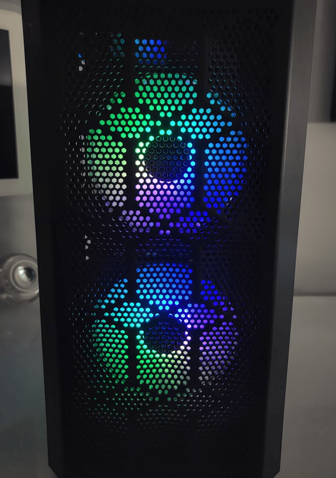 Starter Gaming PC - Ryzen 5 2600 | AMD RX 570 | 16gb DDR4 3200mhz | 1tb SSD