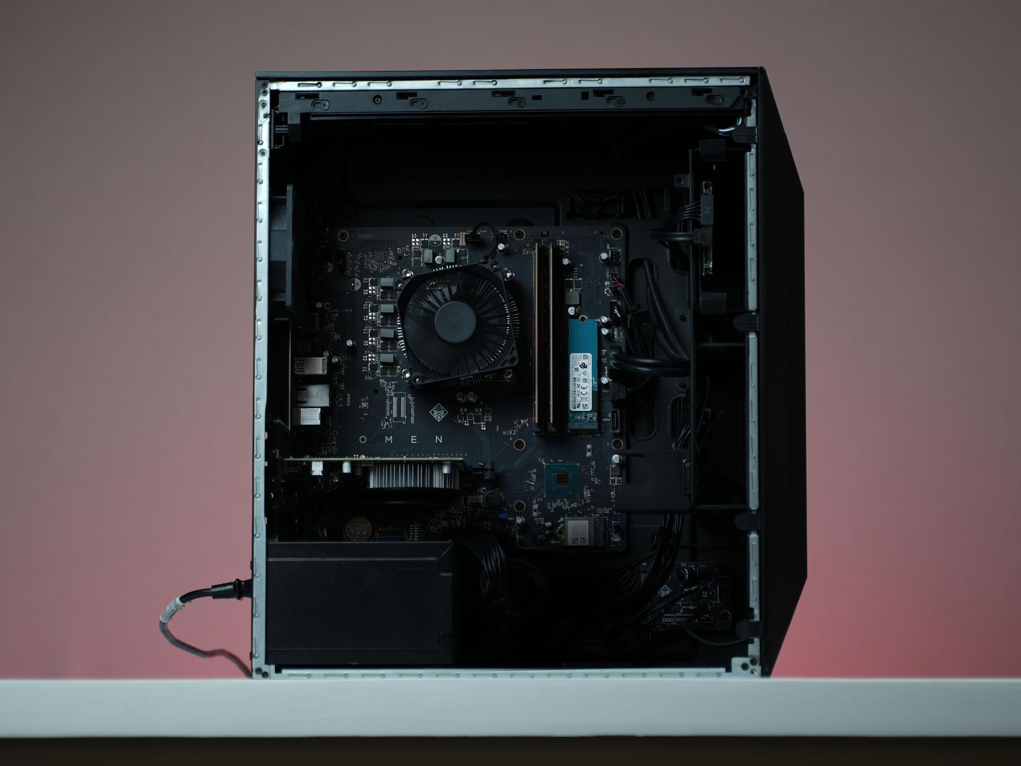 “Omenform 2” GTX 1650 Intel Core i5 8600 16GB .8TB Windows 11 Gaming PC Powerhouse