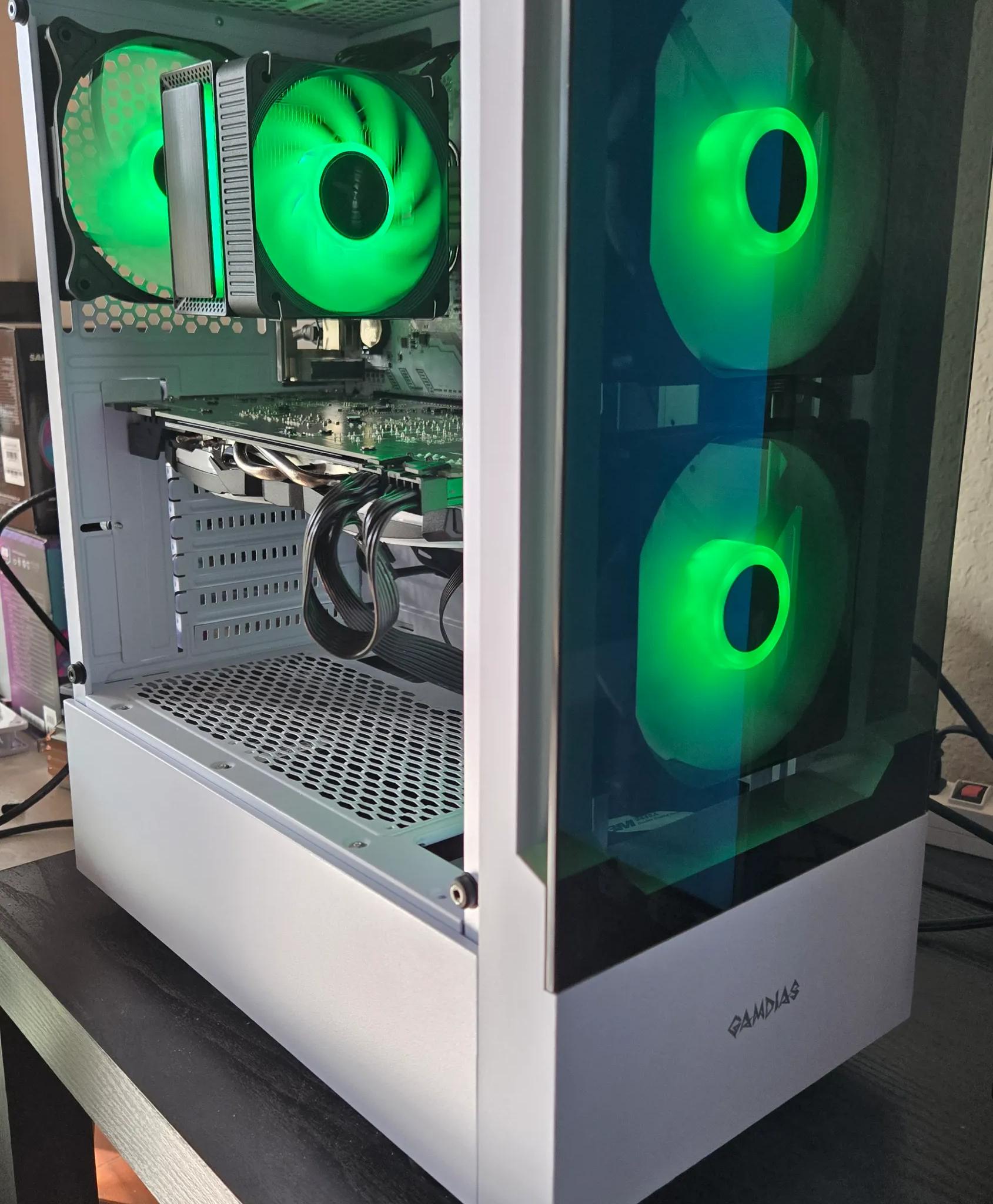 **MOVING SALE** 🎮 ESPORTS PLAYER 🎮 RYZEN 5 3600 / GTX 1080 / 16GB DDR4 / 512GB SSD