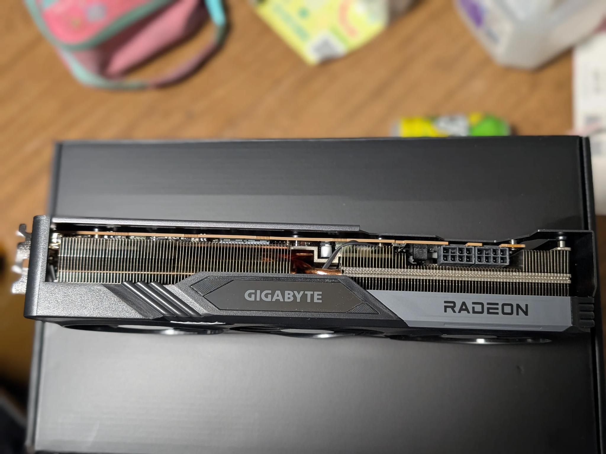 Radeon RX 7800 XT