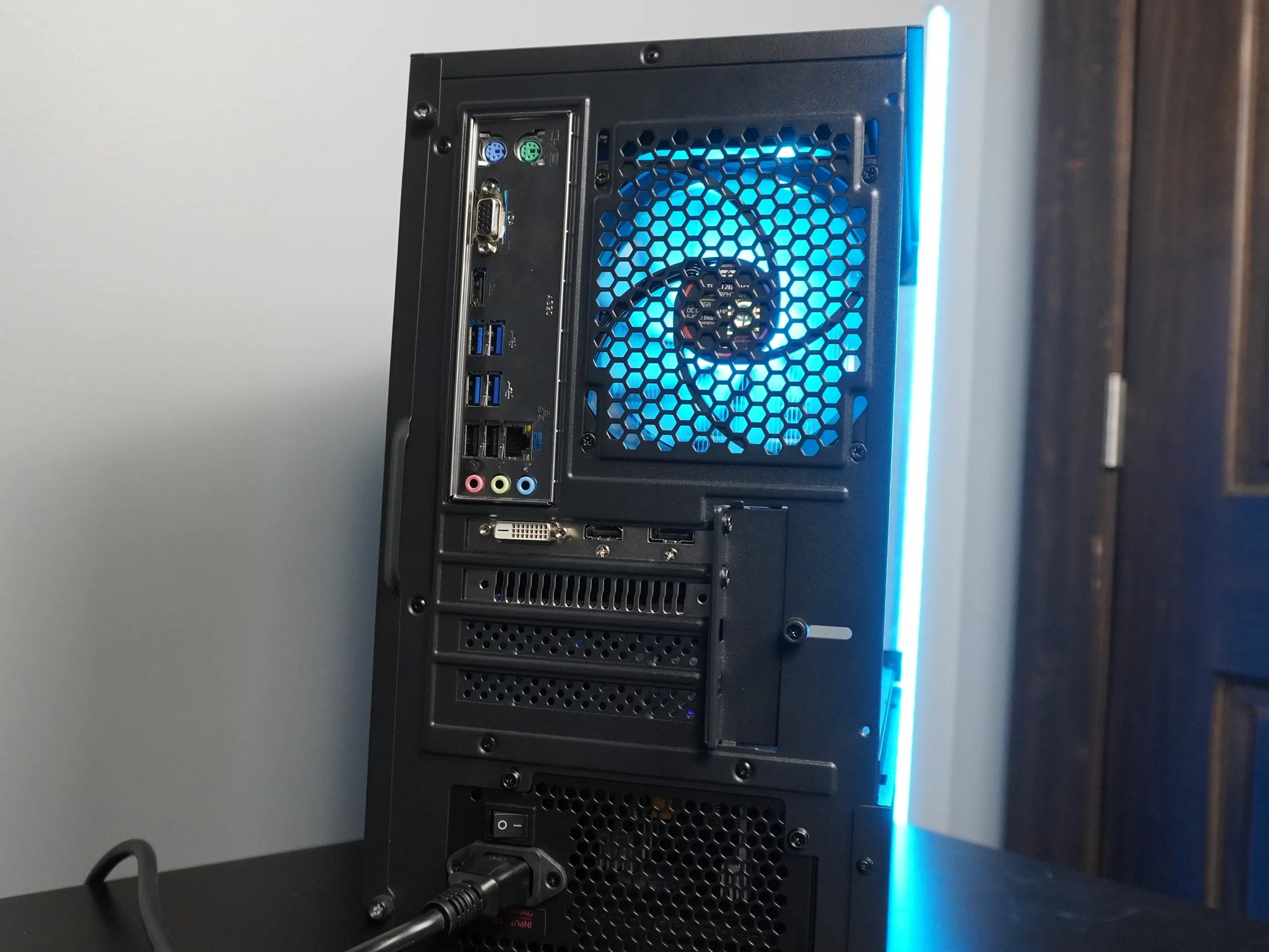 🖤STEALTH🖤 1080p Value MACHINE 🧡RX 580 8gb 🧡Ryzen 5 4500 | 1TB NVME | 16GB DDR4 | WIFI