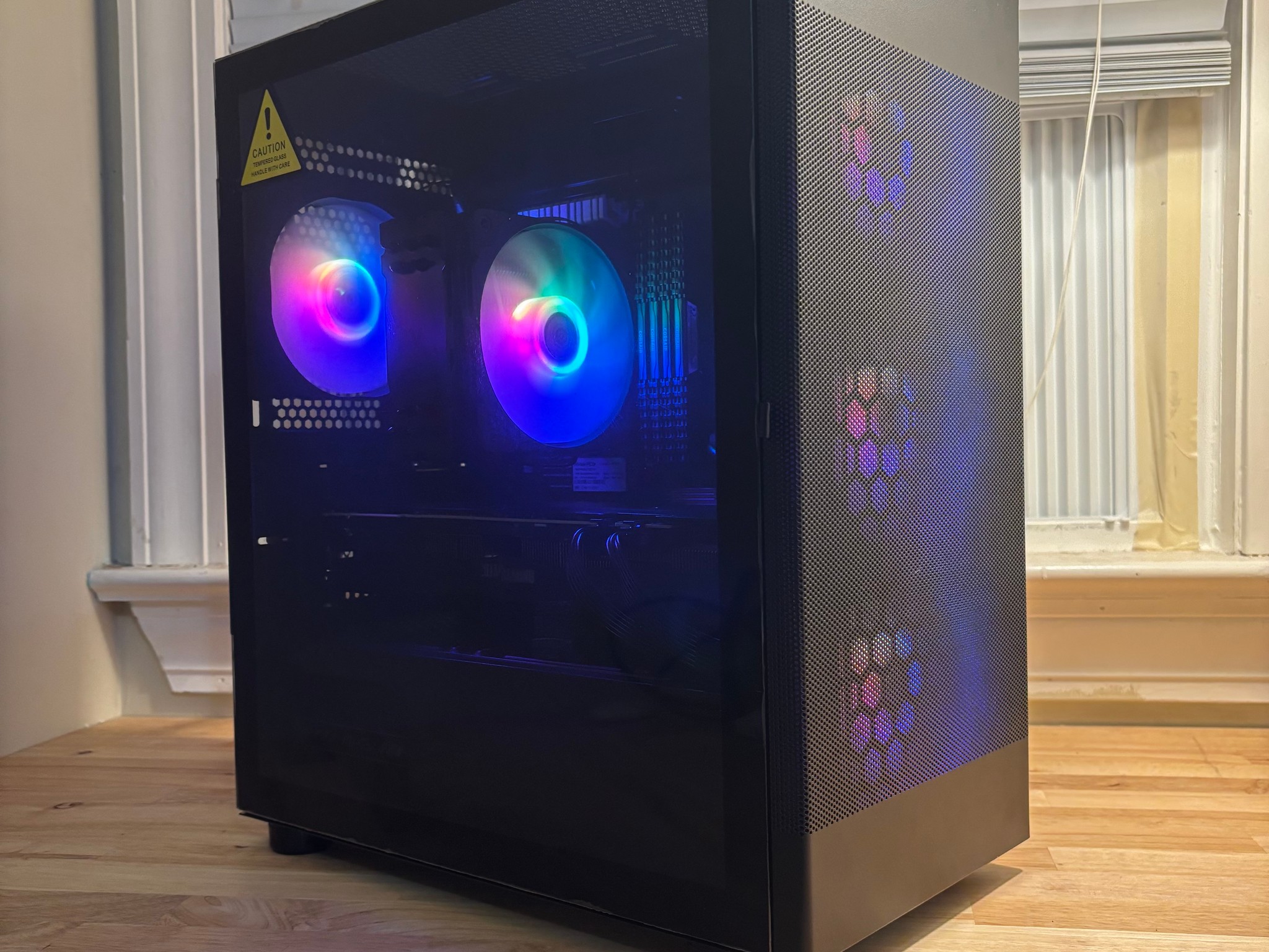 RTX 2080 S | Ryzen 5600X | 32GB | 1TB NVMe | WiFi