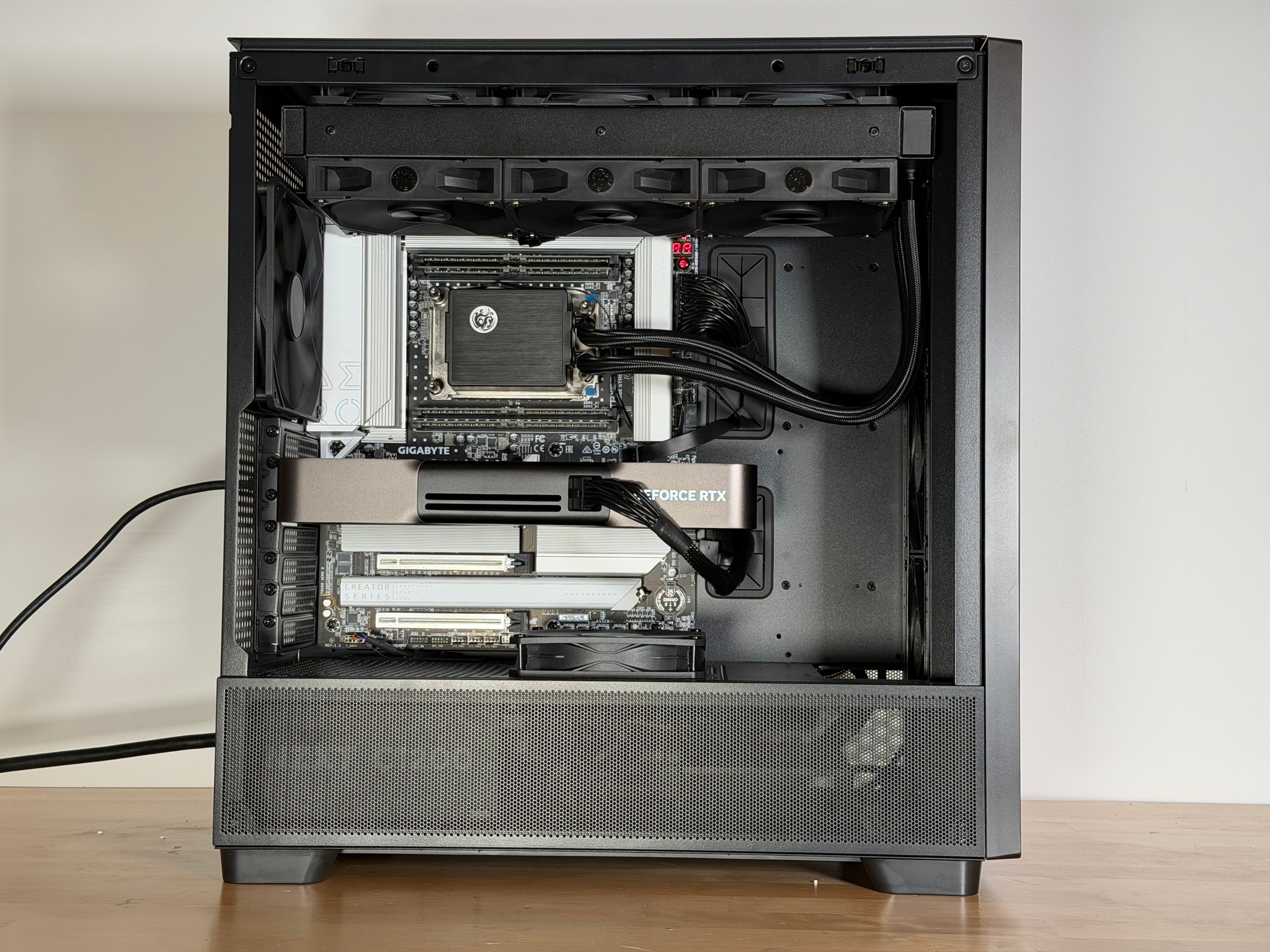 Threadripper 9960x/ RTX 5090FE AI Workstation PC