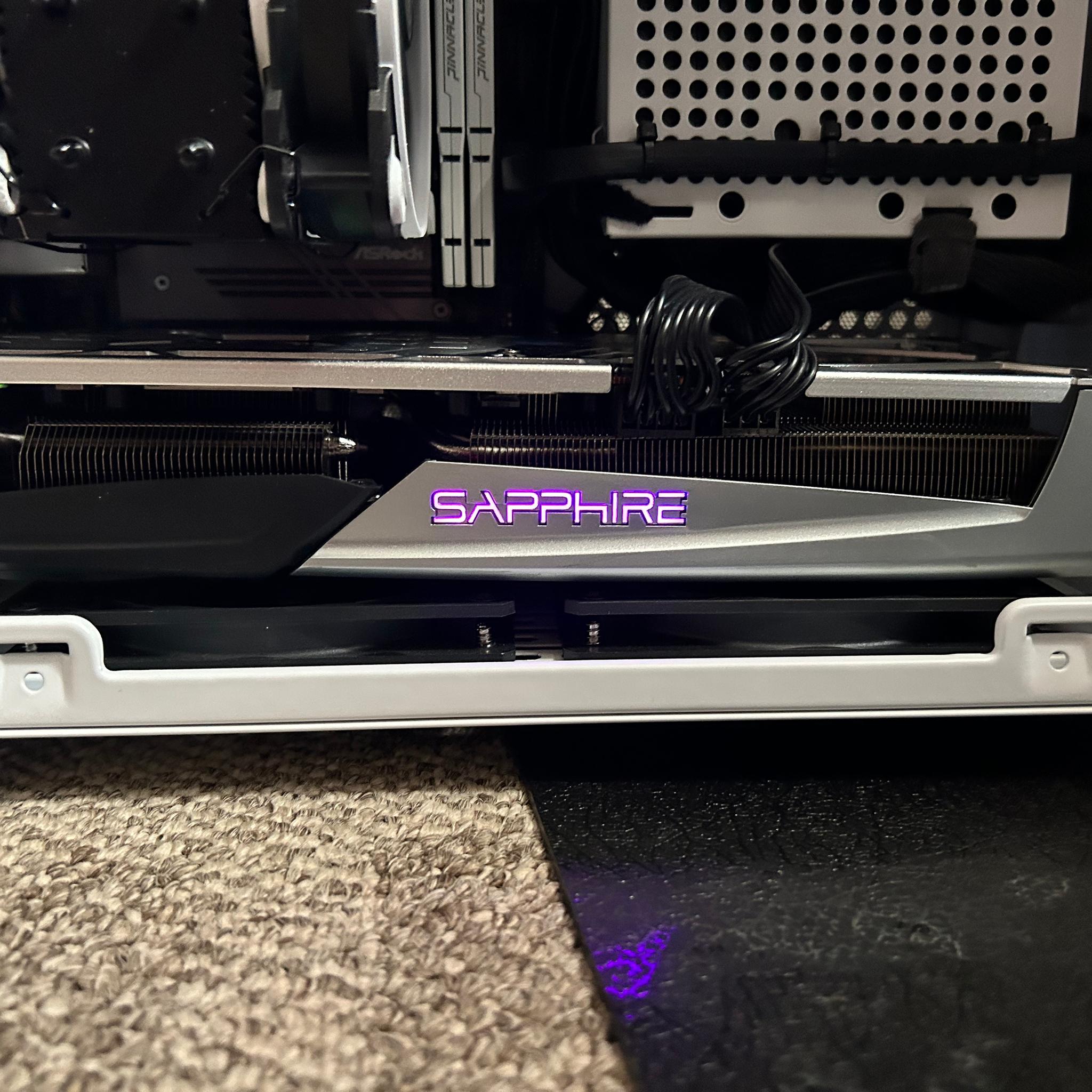 ITX Gaming PC Ryzen 7 3700X - RX 5700 XT