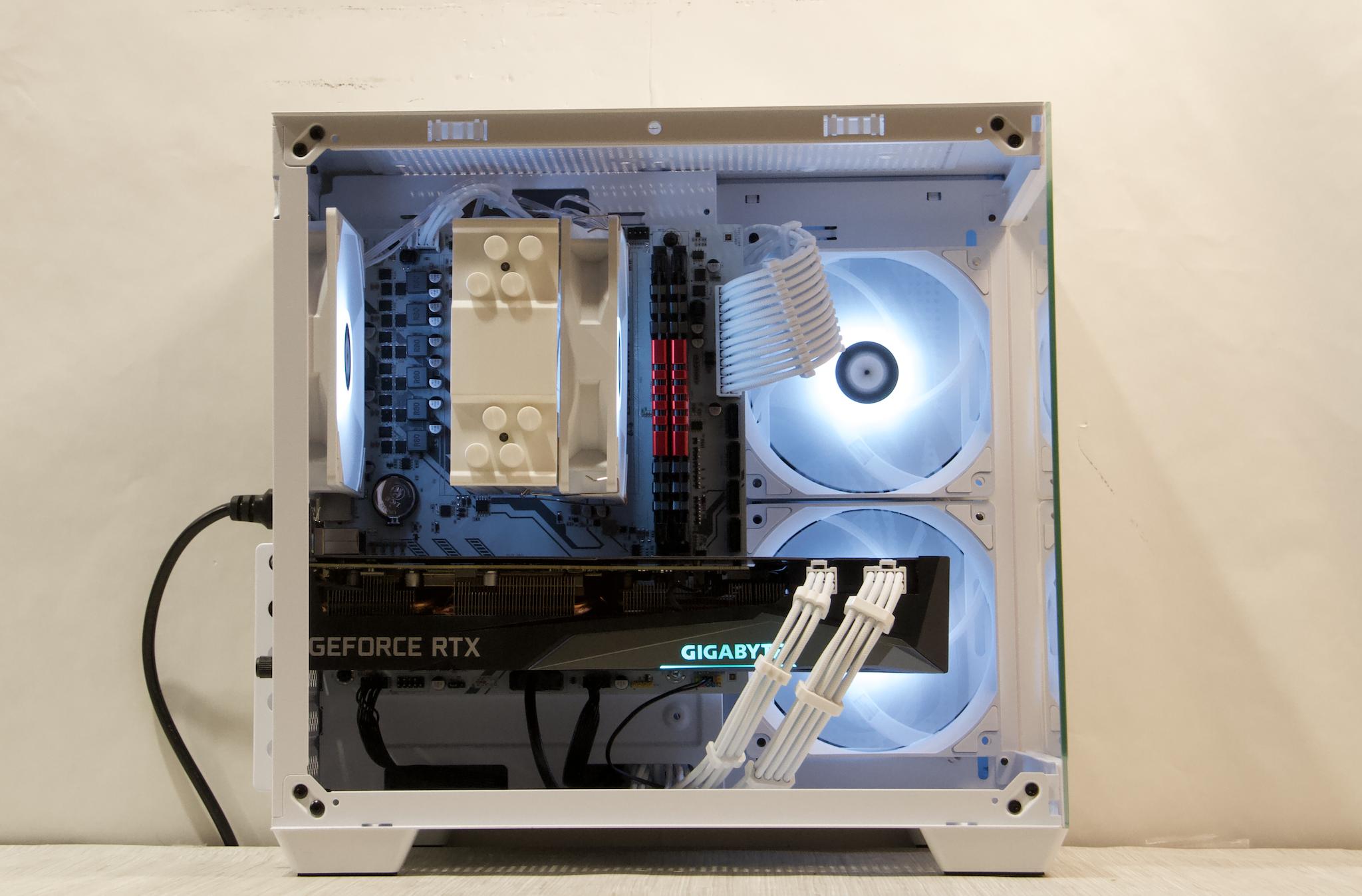 RTX 3070, Ryzen 5 5600, 16GB DDR4, 1TB NVMe SSD, WiFi, Windows 11 Pro - Gaming PC
