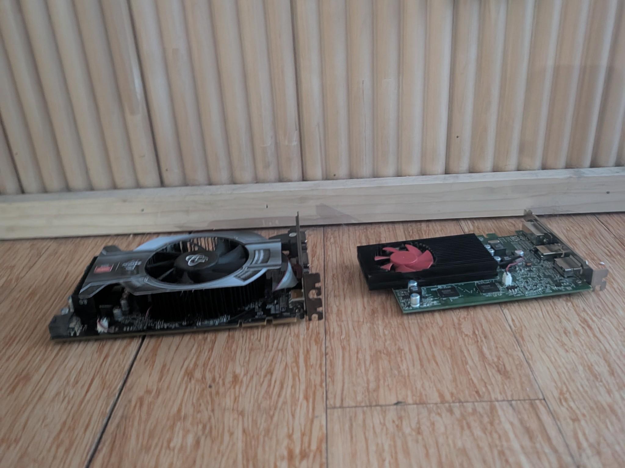 LOT OF 2 AMD Graphics cards HD 6770 | R9 M360 | UNTESTED |