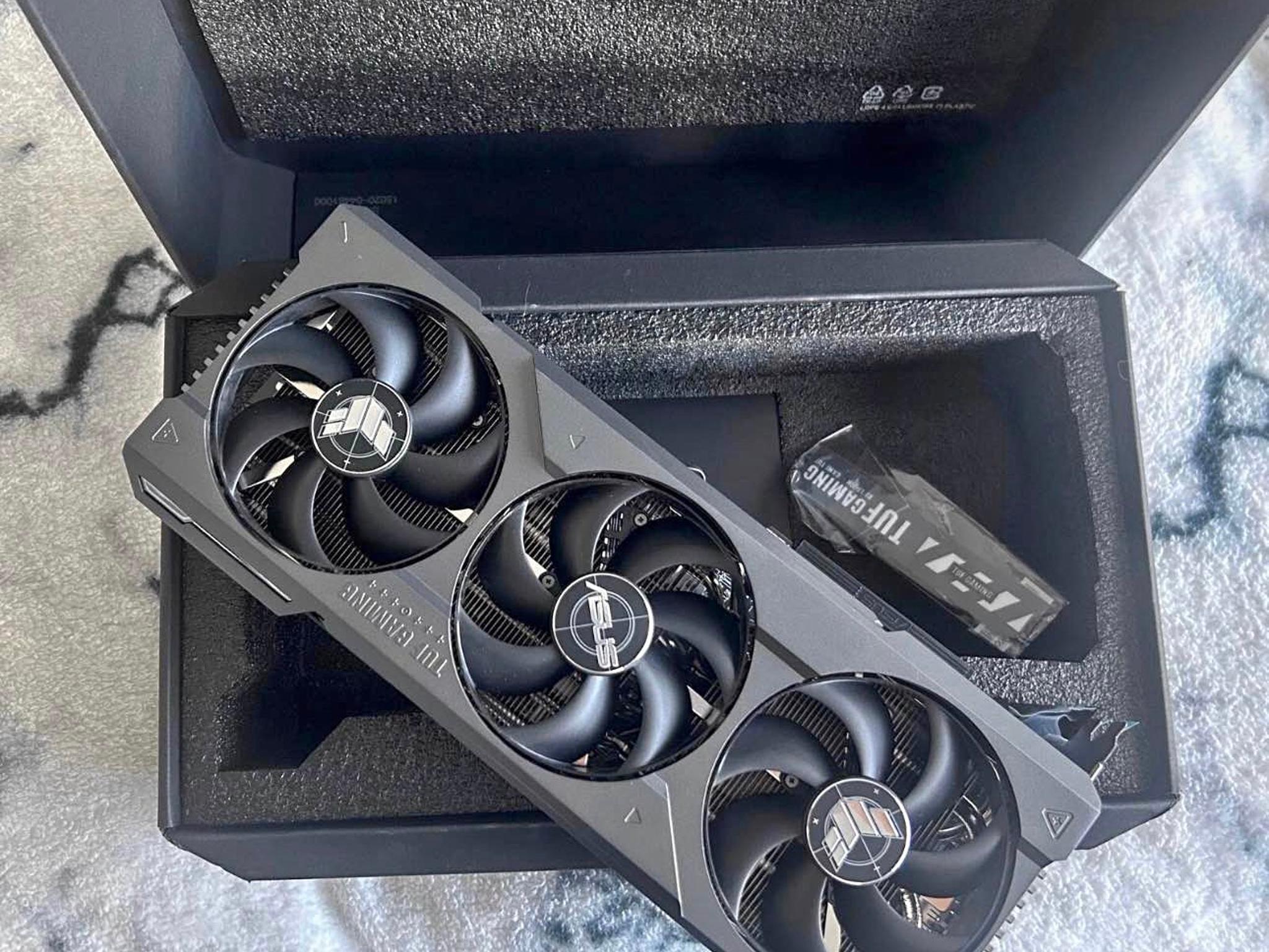 ASUS TUF Gaming GeForce RTX 4080 SUPER OC Edition