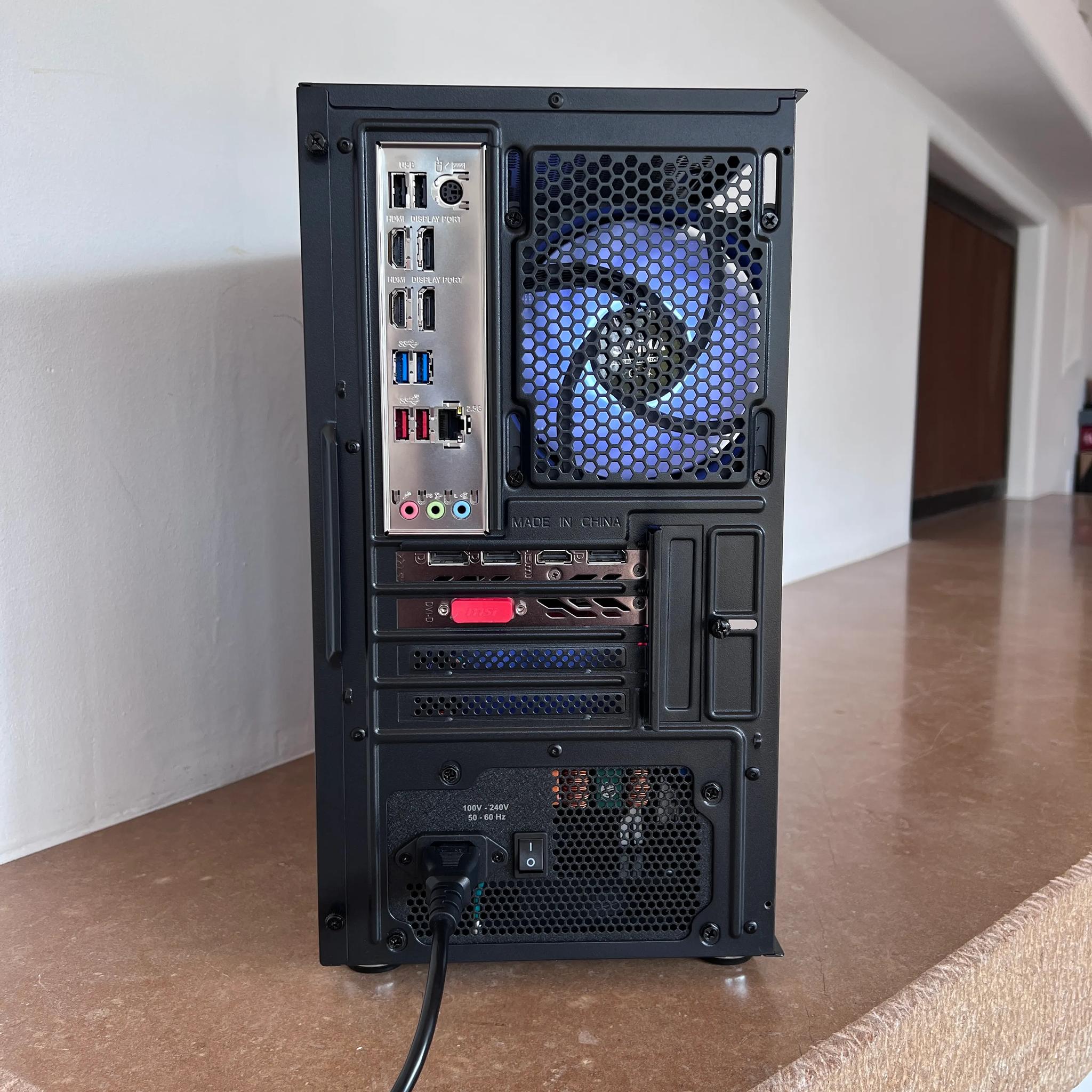 🟥⬛ Black & Red Budget Build | i3-12100F | GTX 1070 ⬛🟥