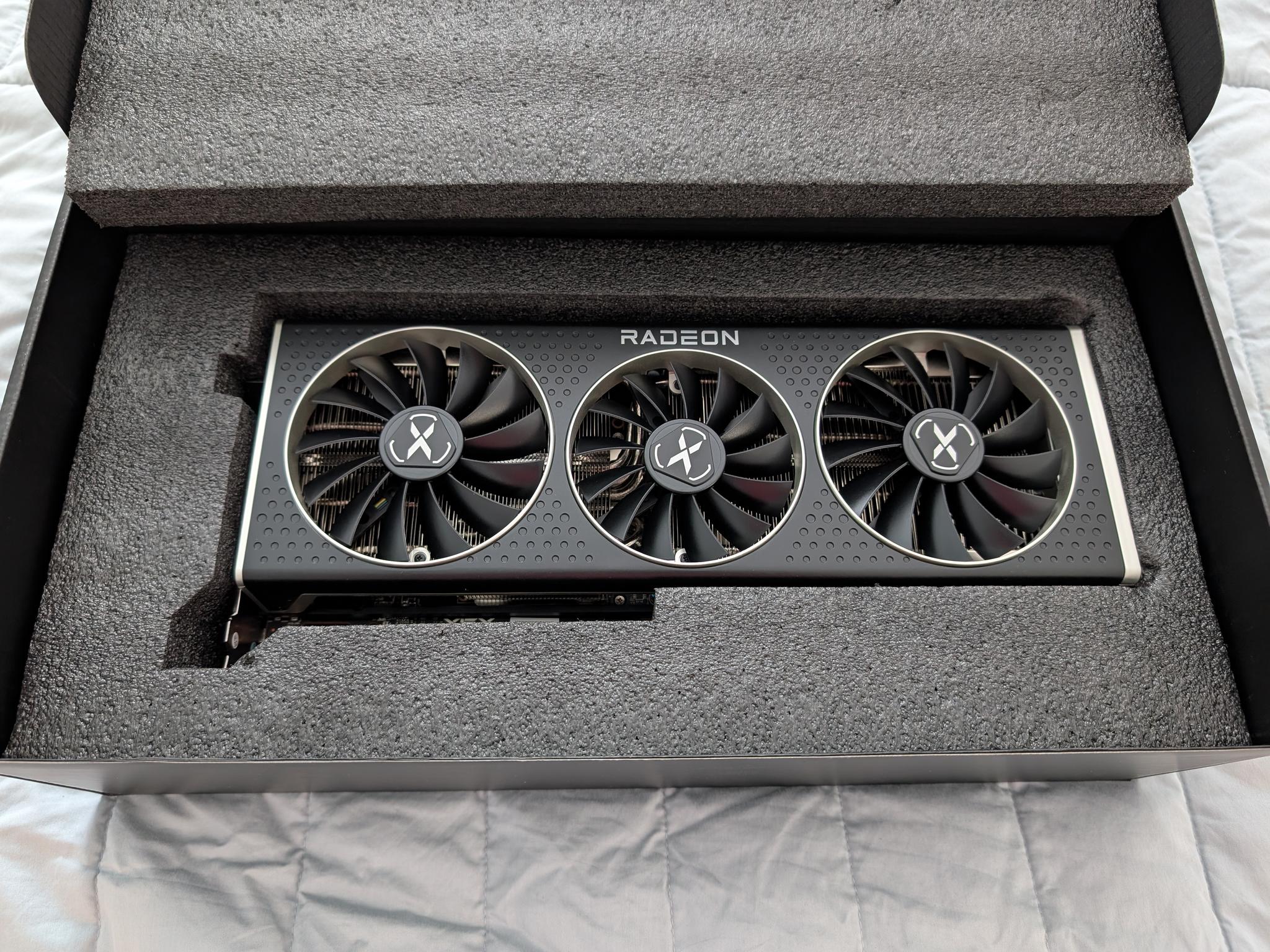 XFX Speedster MERC 319 RX 6800 XT CORE