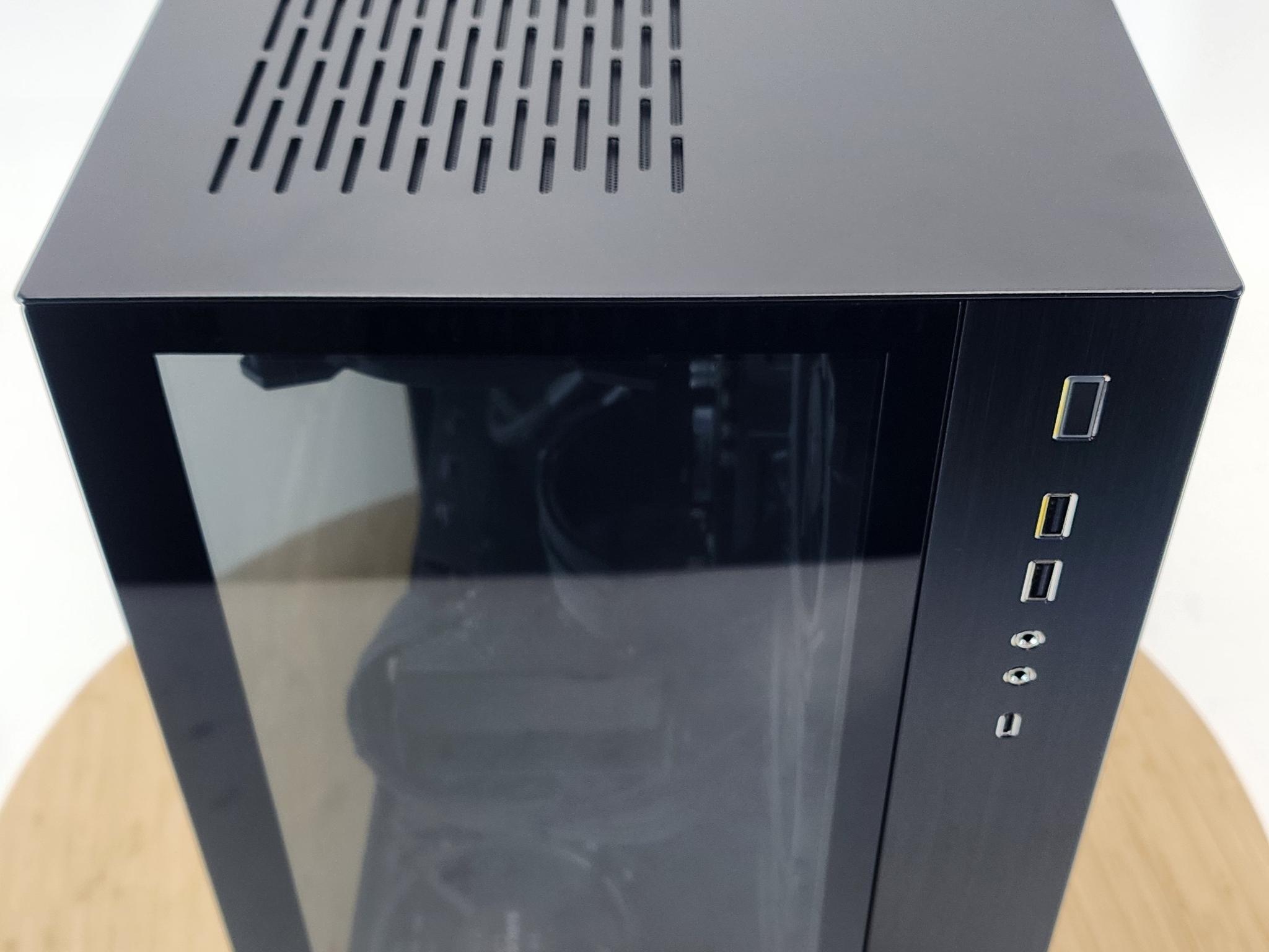 Gaming PC Ryzen 7 7700 32GB RAM 1TB SSD RX 7800 XT 16GB Windows 11 PC