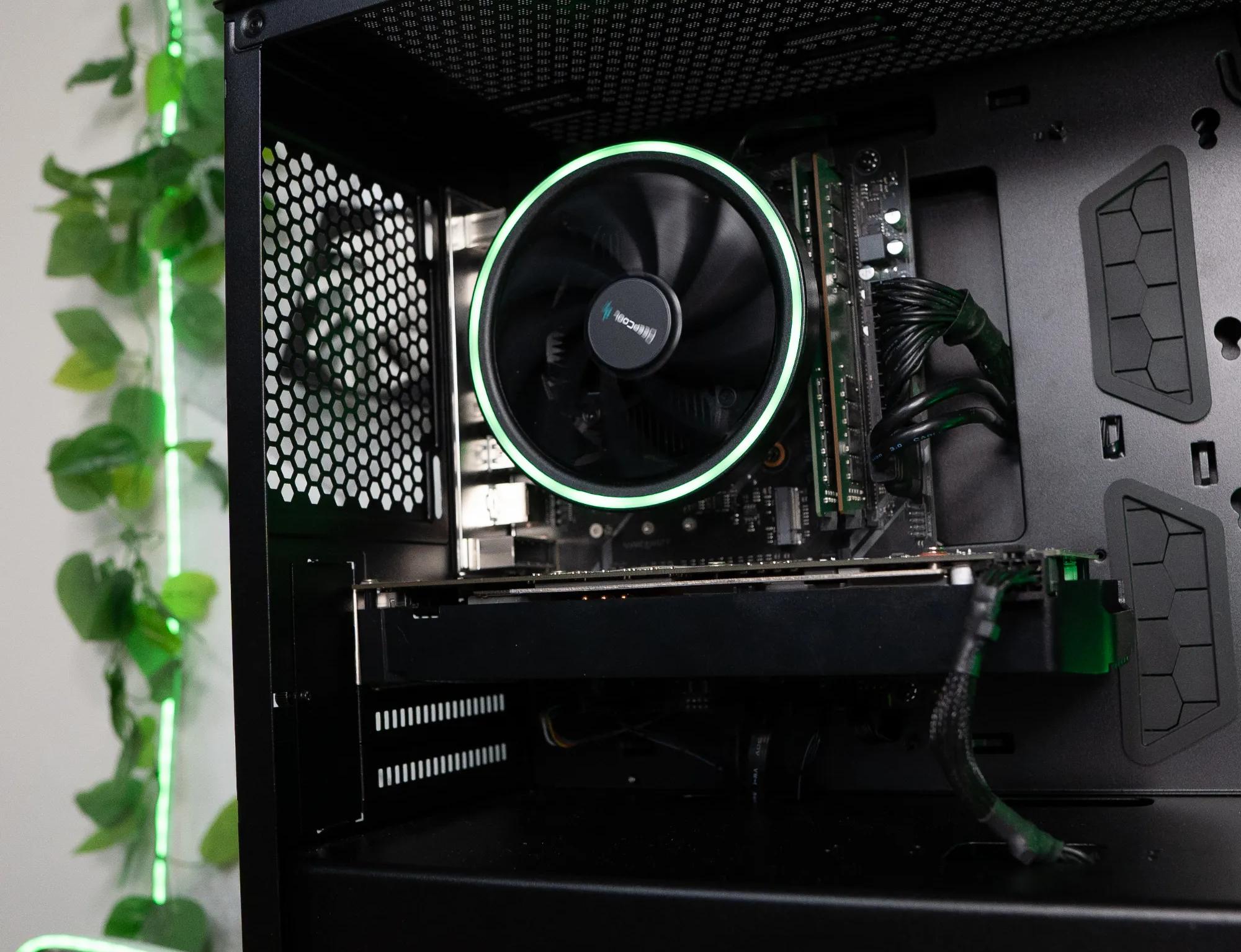 🌨🌨 | PNY GTX 1060 6GB | RYZEN 3 2300X | 32GB DDR4 RAM | 512GB SSD + 160GB HDD | Arctic Chill