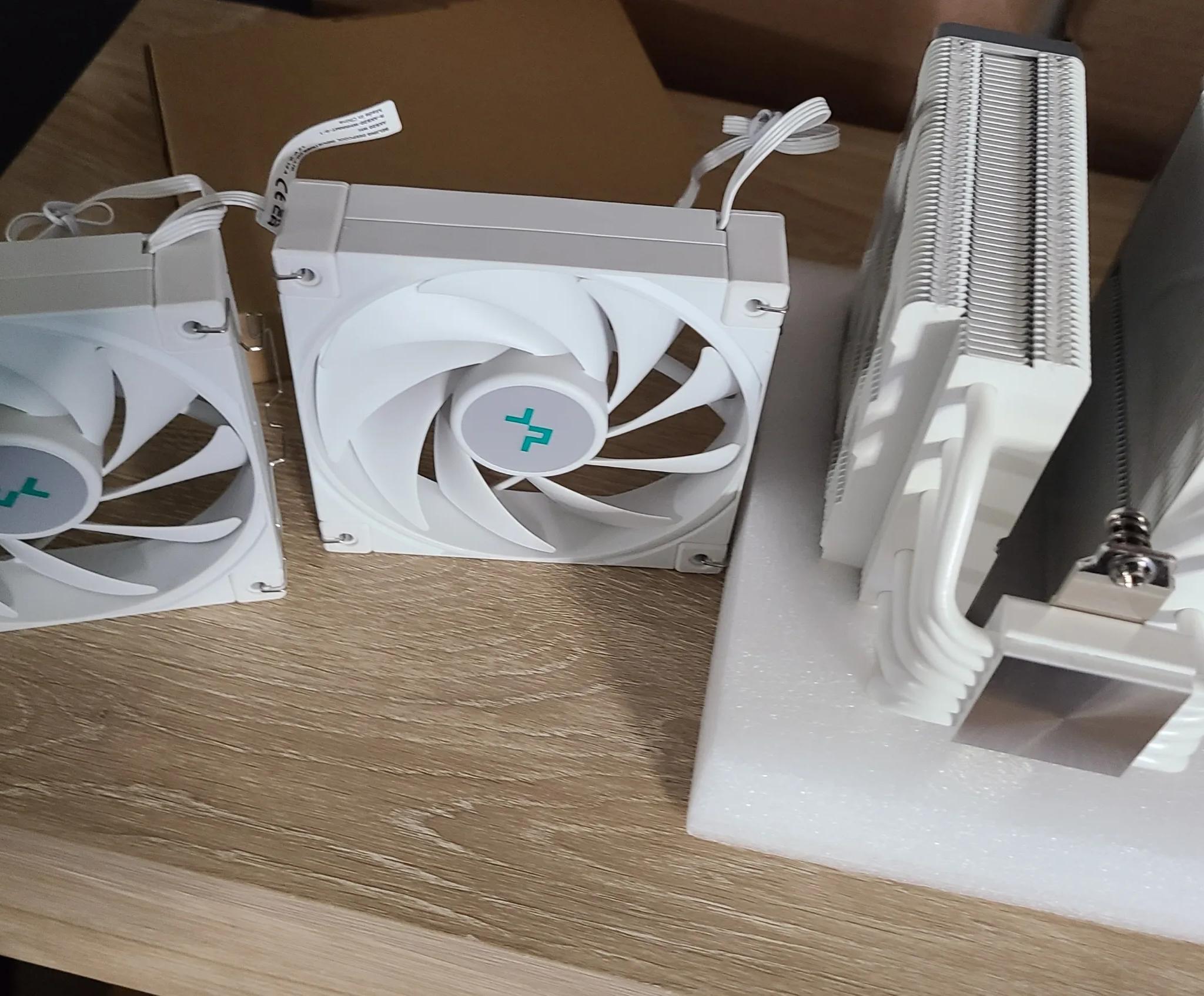 DeepCool CPU Cooler AK620WH with 2 120MM fans In Box