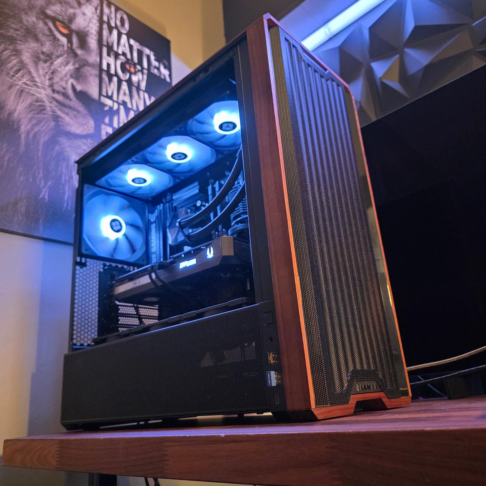 RTX 5070 + RYZEN 7 7700X DDR5 PC