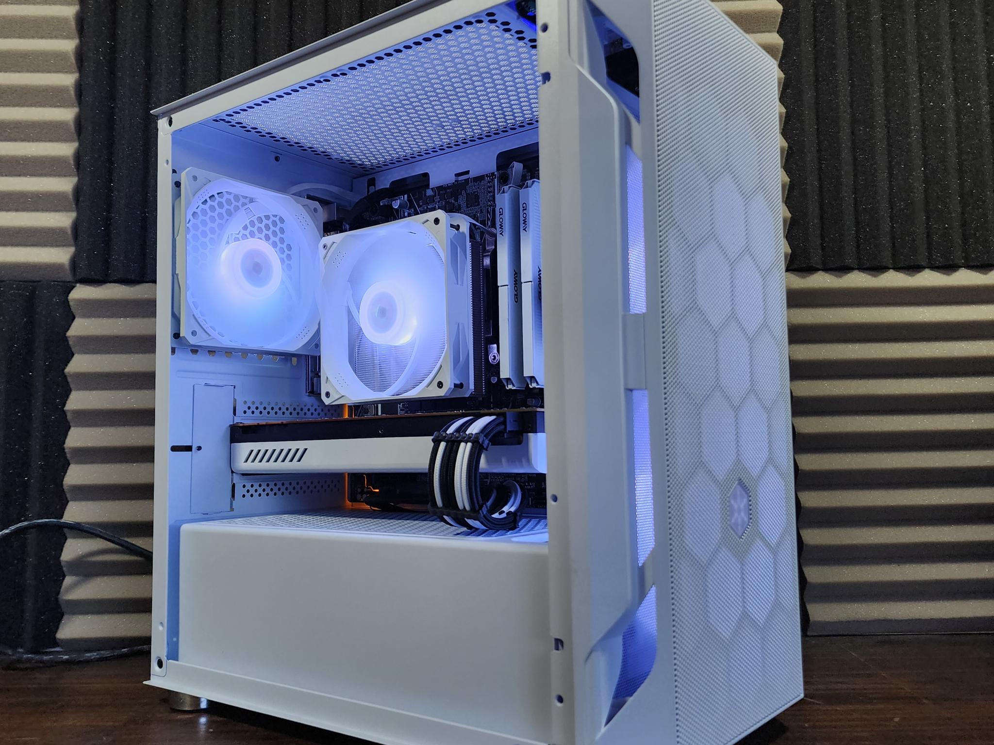 🥶🤍🥶 Zotac GTX 1080Ti // AMD Ryzen 3 3300X // Gloway 16GB 3200MHz