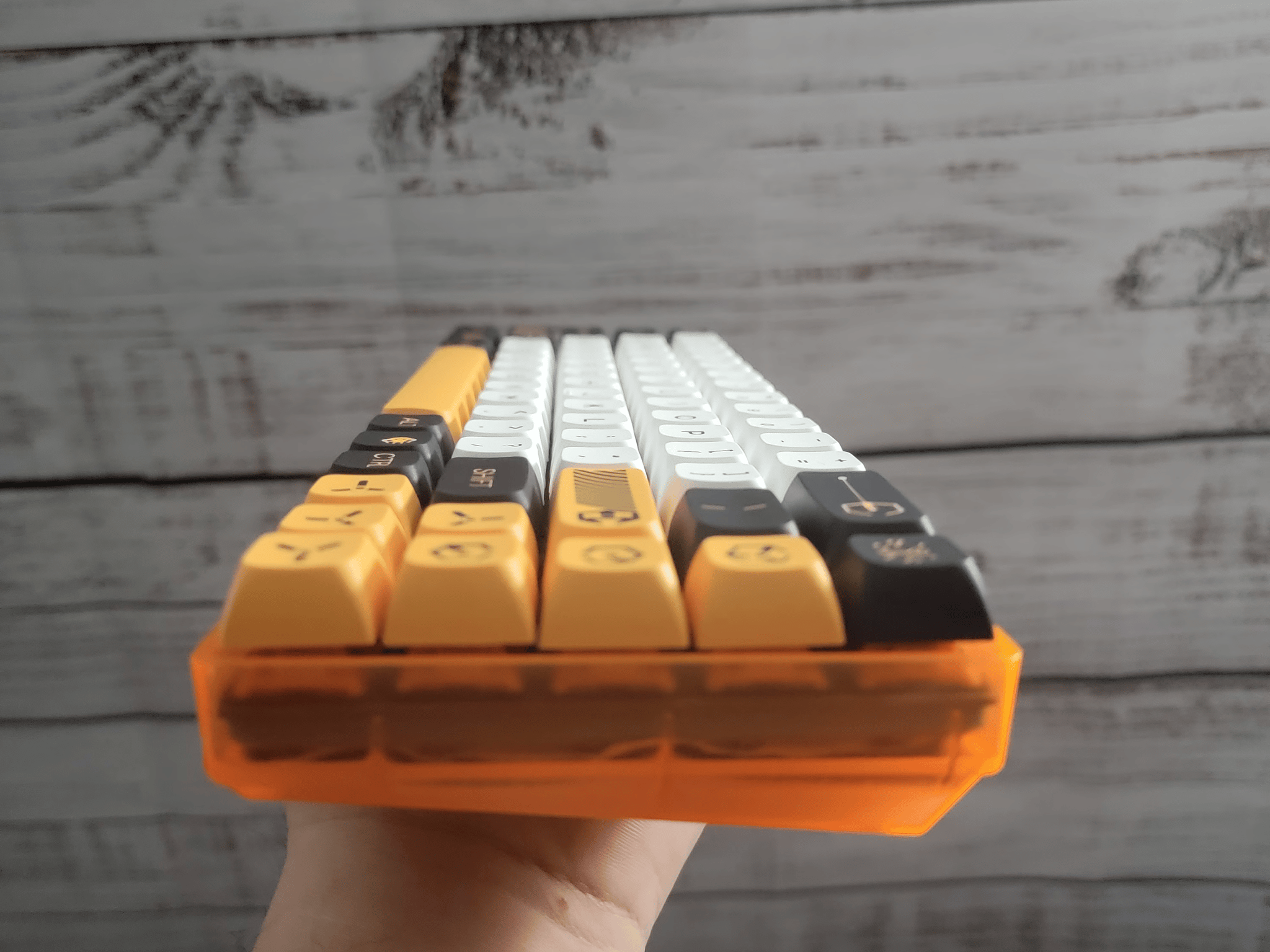 Virtual War: 65% Custom Mechanical Keyboard