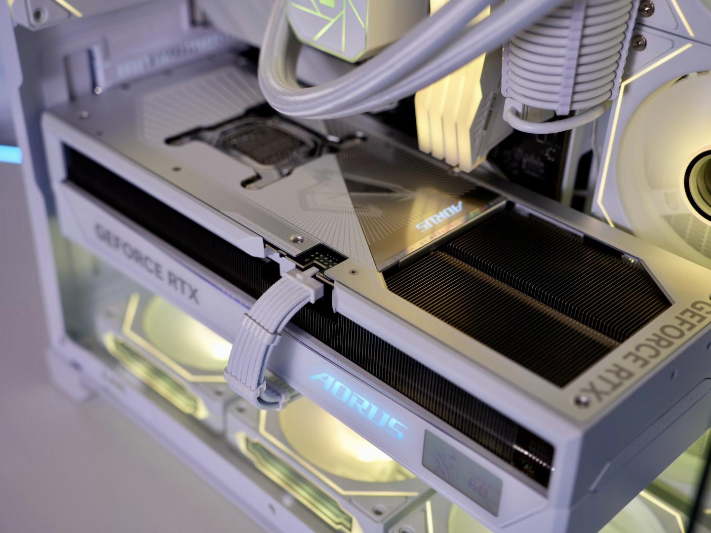 RTX 5090 | Ryzen 7 9800X3D Gaming PC